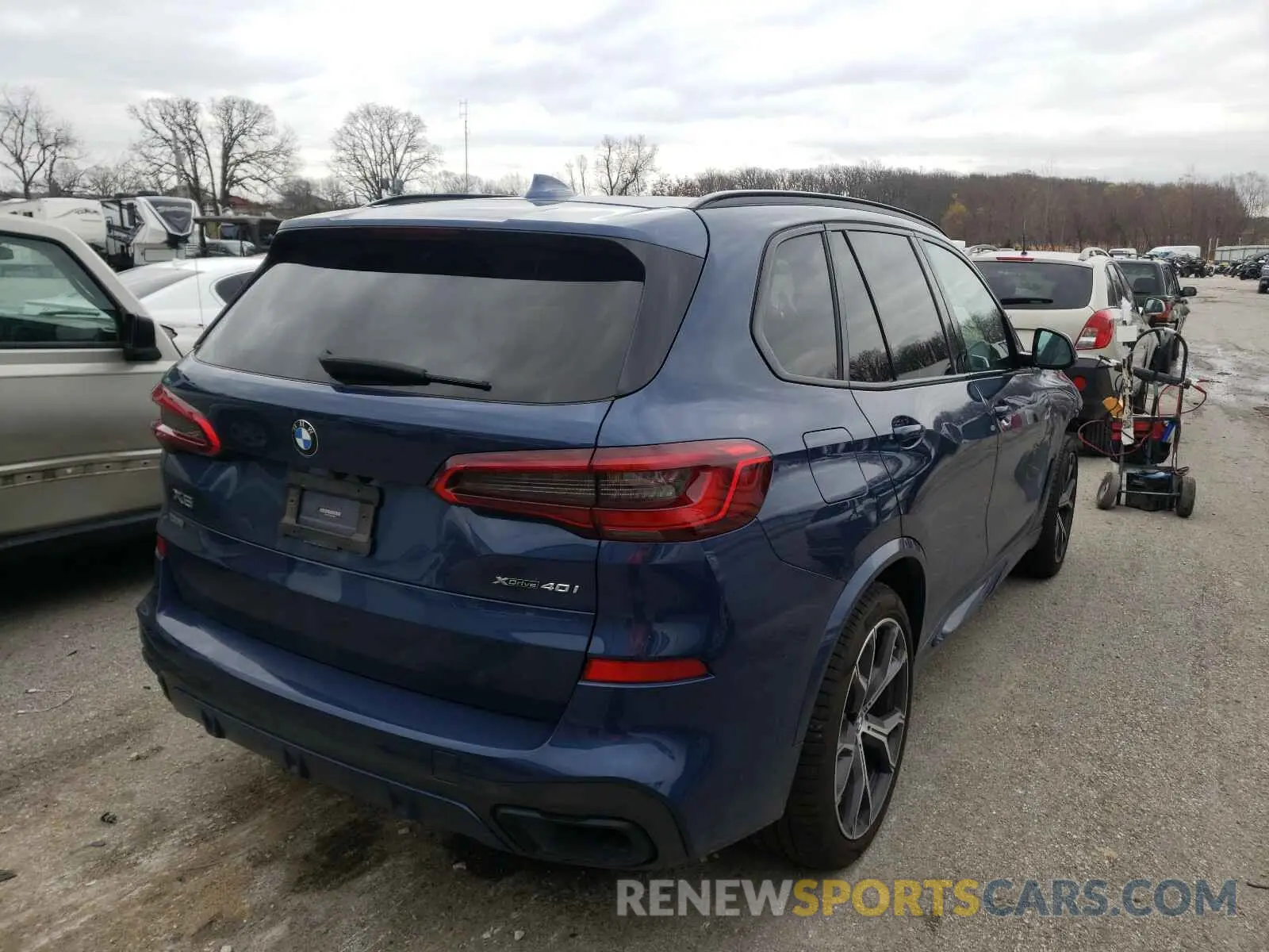 4 Photograph of a damaged car 5UXCR6C00L9B40309 BMW X5 2020