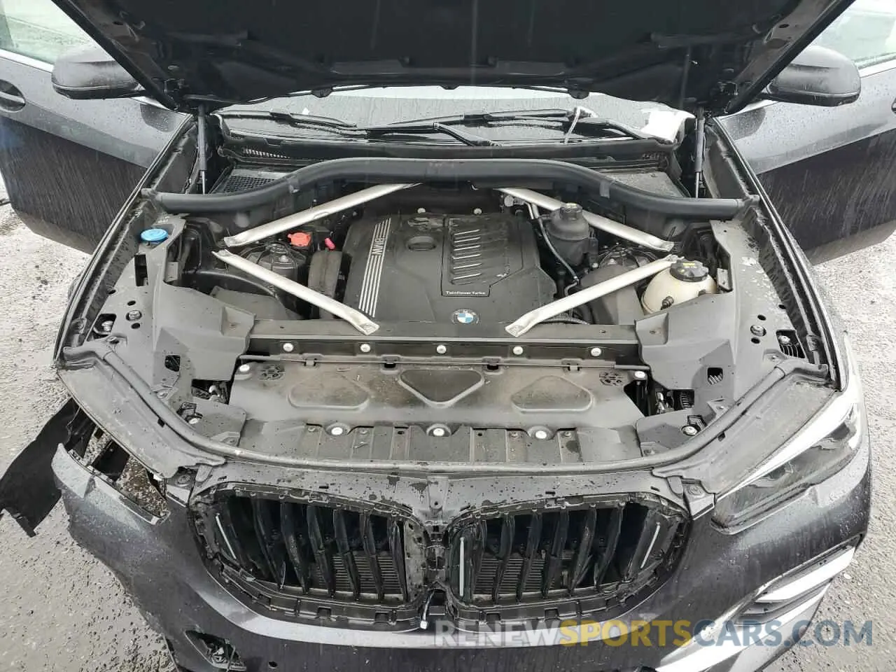 11 Photograph of a damaged car 5UXCR6C00L9C59994 BMW X5 2020