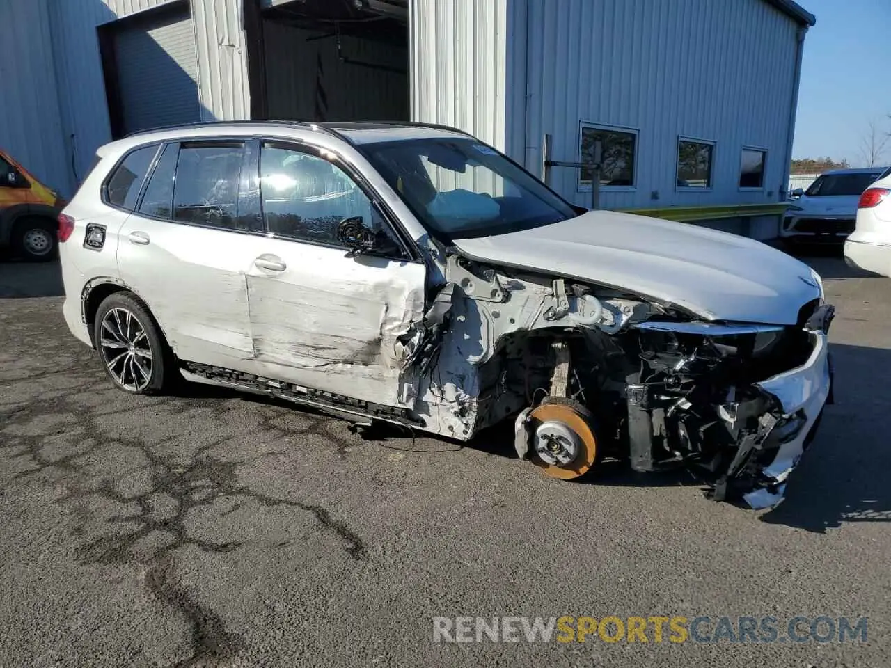 4 Photograph of a damaged car 5UXCR6C00L9C91795 BMW X5 2020