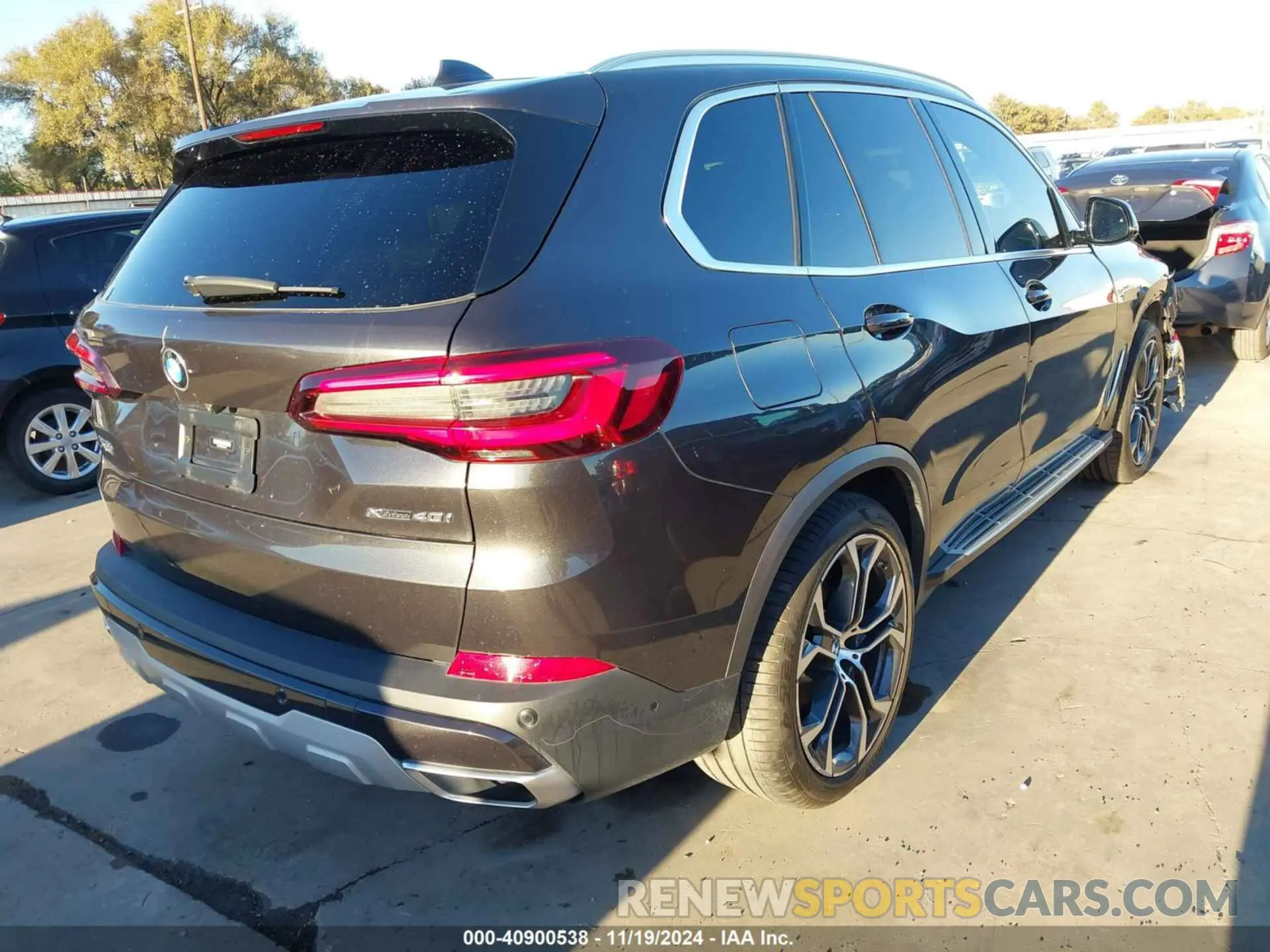 4 Фотография поврежденного автомобиля 5UXCR6C00L9D51185 BMW X5 2020