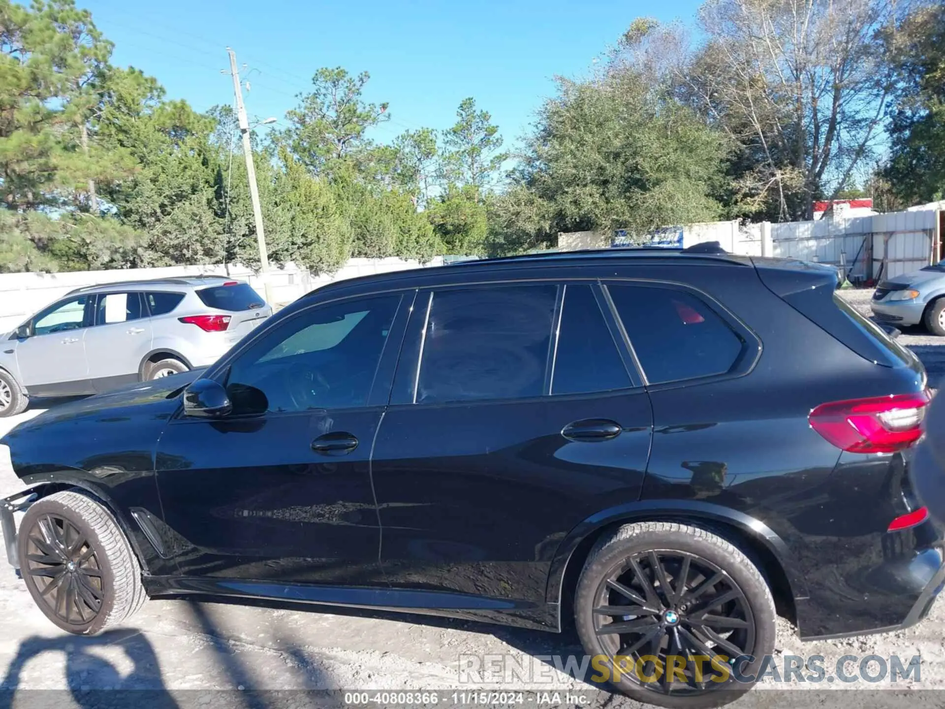 14 Photograph of a damaged car 5UXCR6C02L9D04336 BMW X5 2020