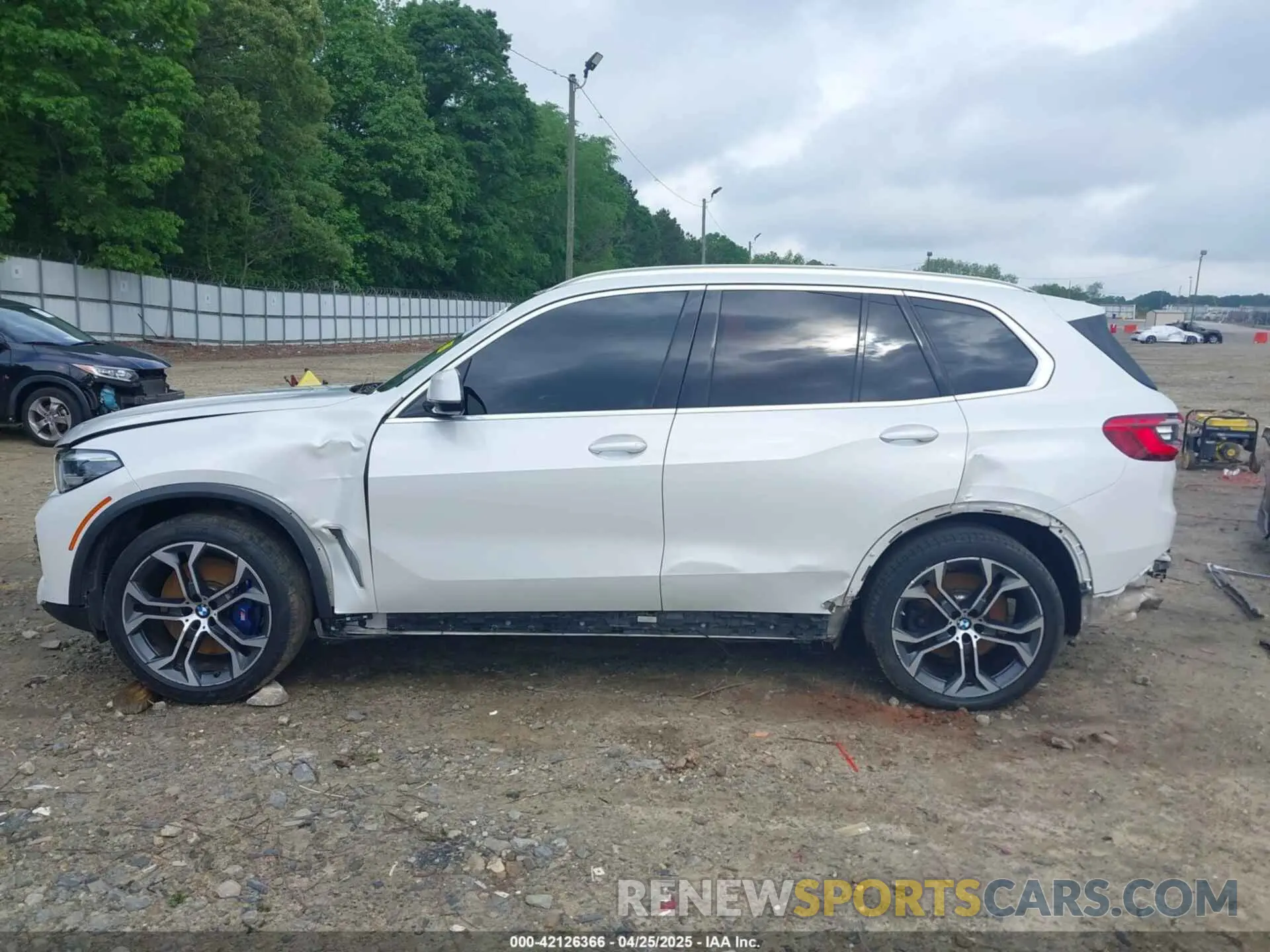 14 Фотография поврежденного автомобиля 5UXCR6C03L9B18871 BMW X5 2020