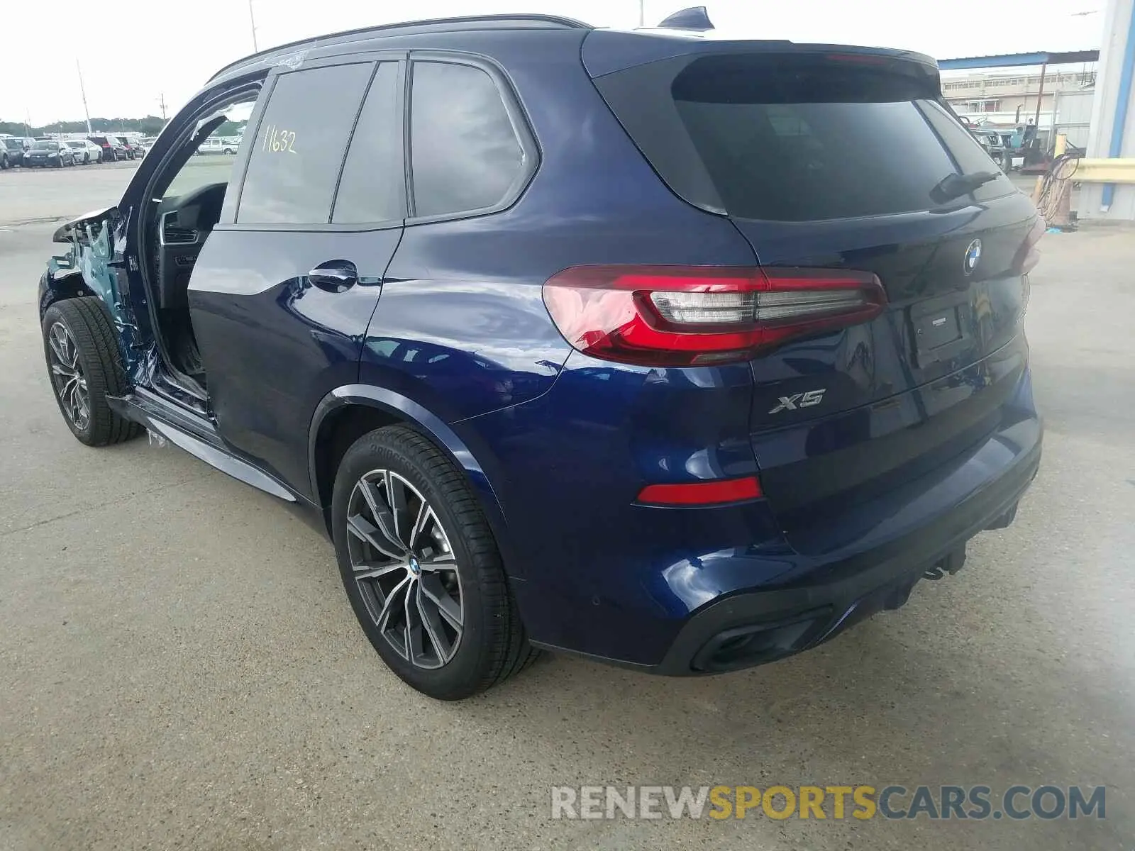 3 Photograph of a damaged car 5UXCR6C04L9C57620 BMW X5 2020