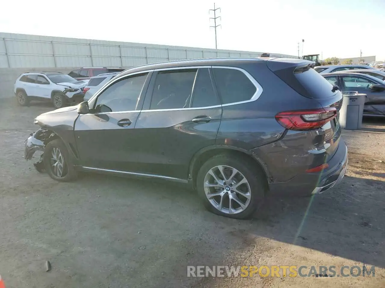 2 Фотография поврежденного автомобиля 5UXCR6C05L9B18628 BMW X5 2020