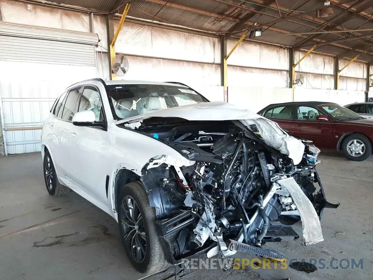 1 Фотография поврежденного автомобиля 5UXCR6C07L9C10811 BMW X5 2020