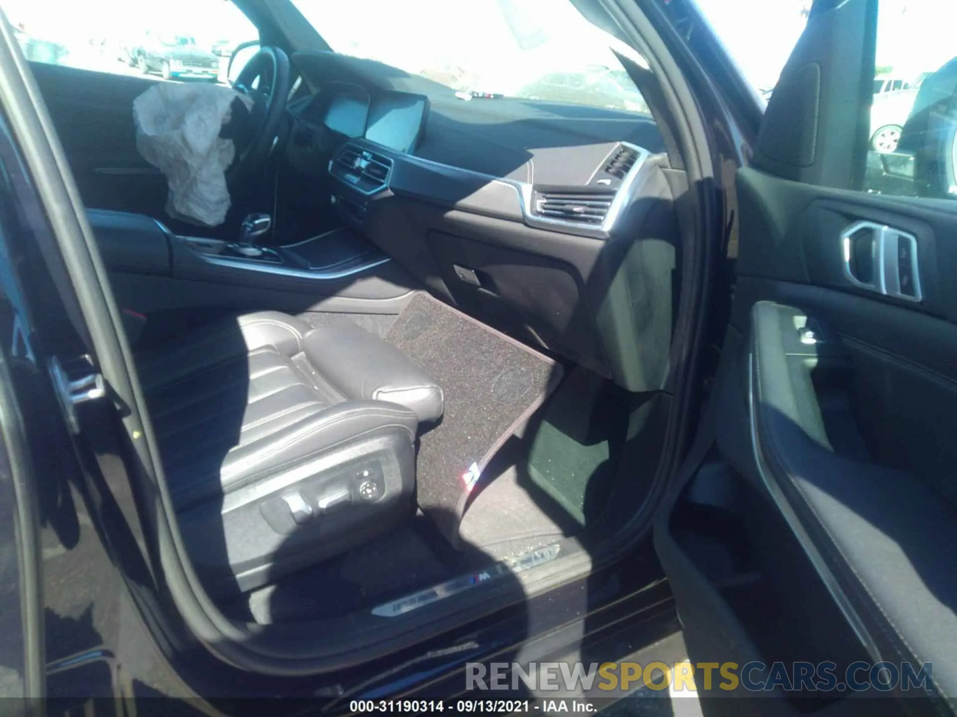 5 Photograph of a damaged car 5UXCR6C07L9C29939 BMW X5 2020