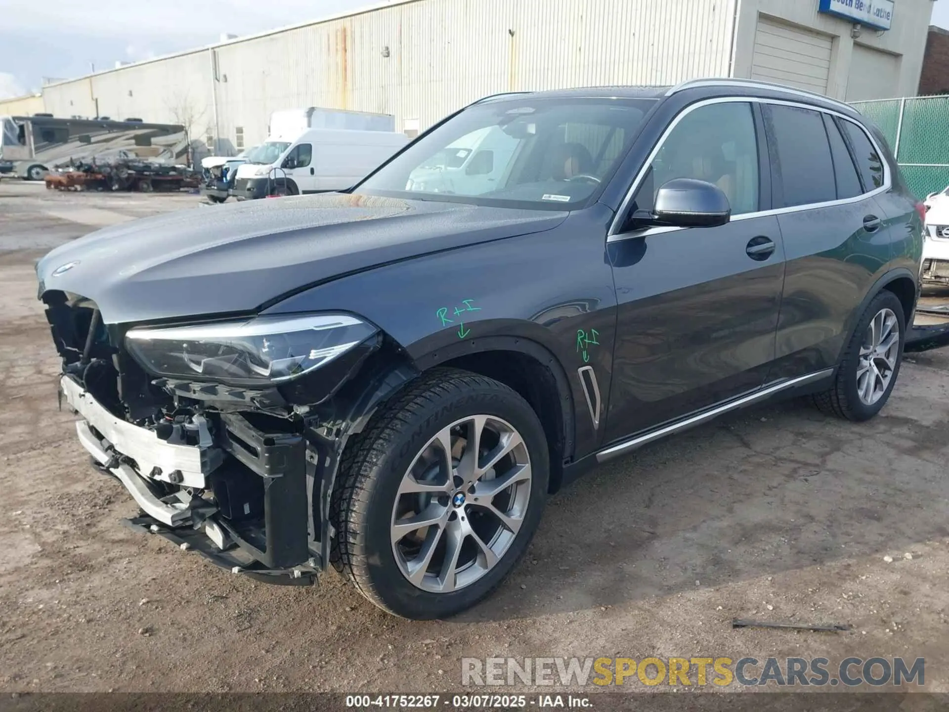 2 Фотография поврежденного автомобиля 5UXCR6C07L9C57434 BMW X5 2020