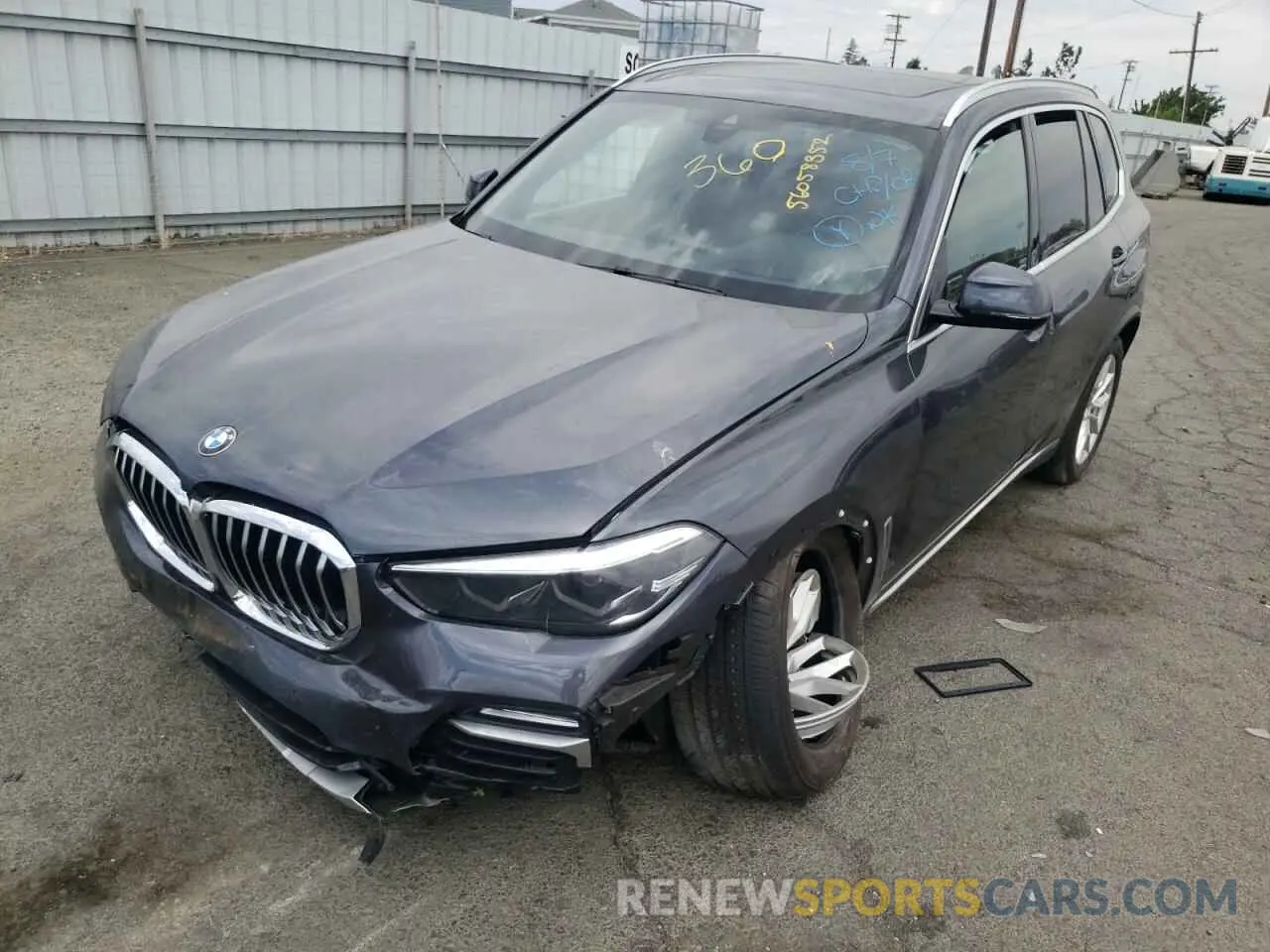 2 Photograph of a damaged car 5UXCR6C07L9D21147 BMW X5 2020