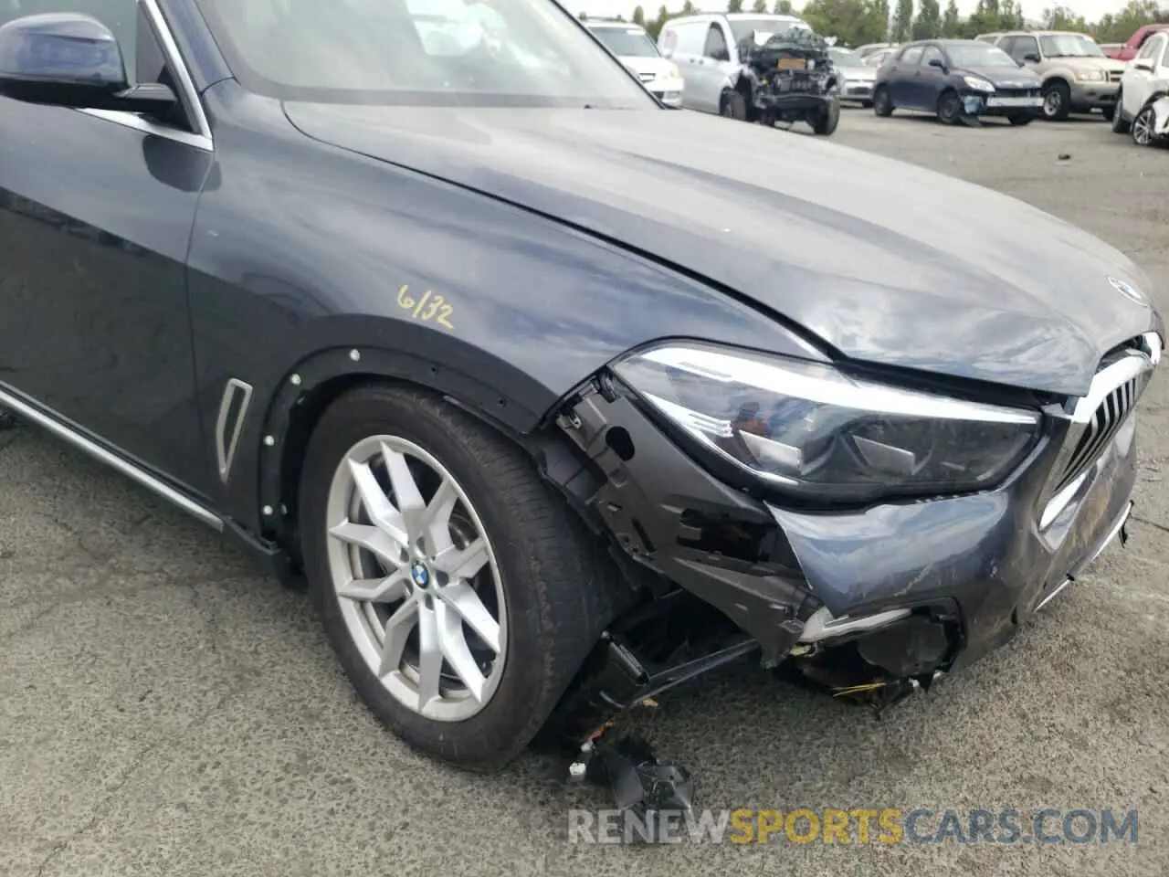 9 Photograph of a damaged car 5UXCR6C07L9D21147 BMW X5 2020