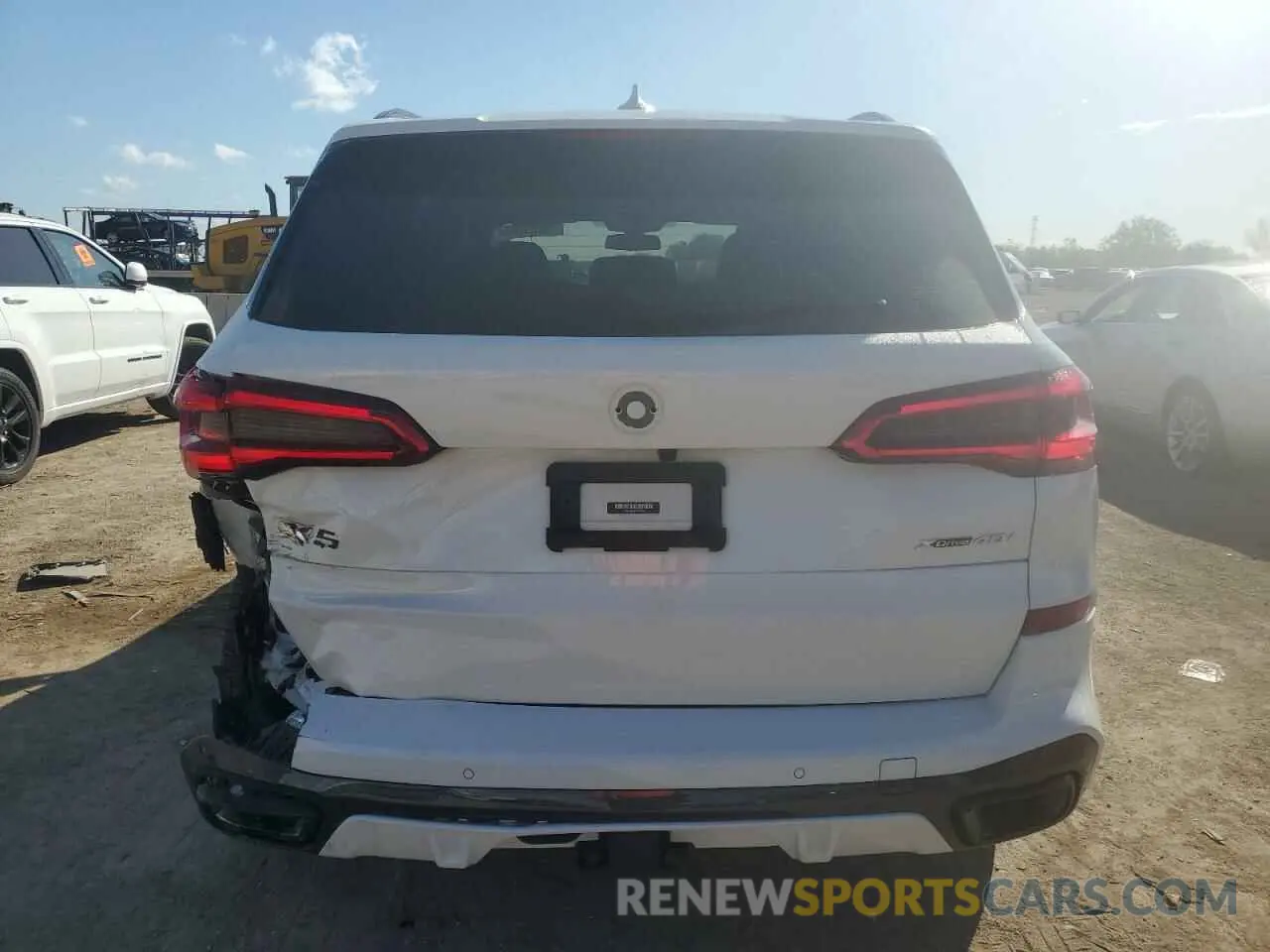 6 Photograph of a damaged car 5UXCR6C08L9B87152 BMW X5 2020