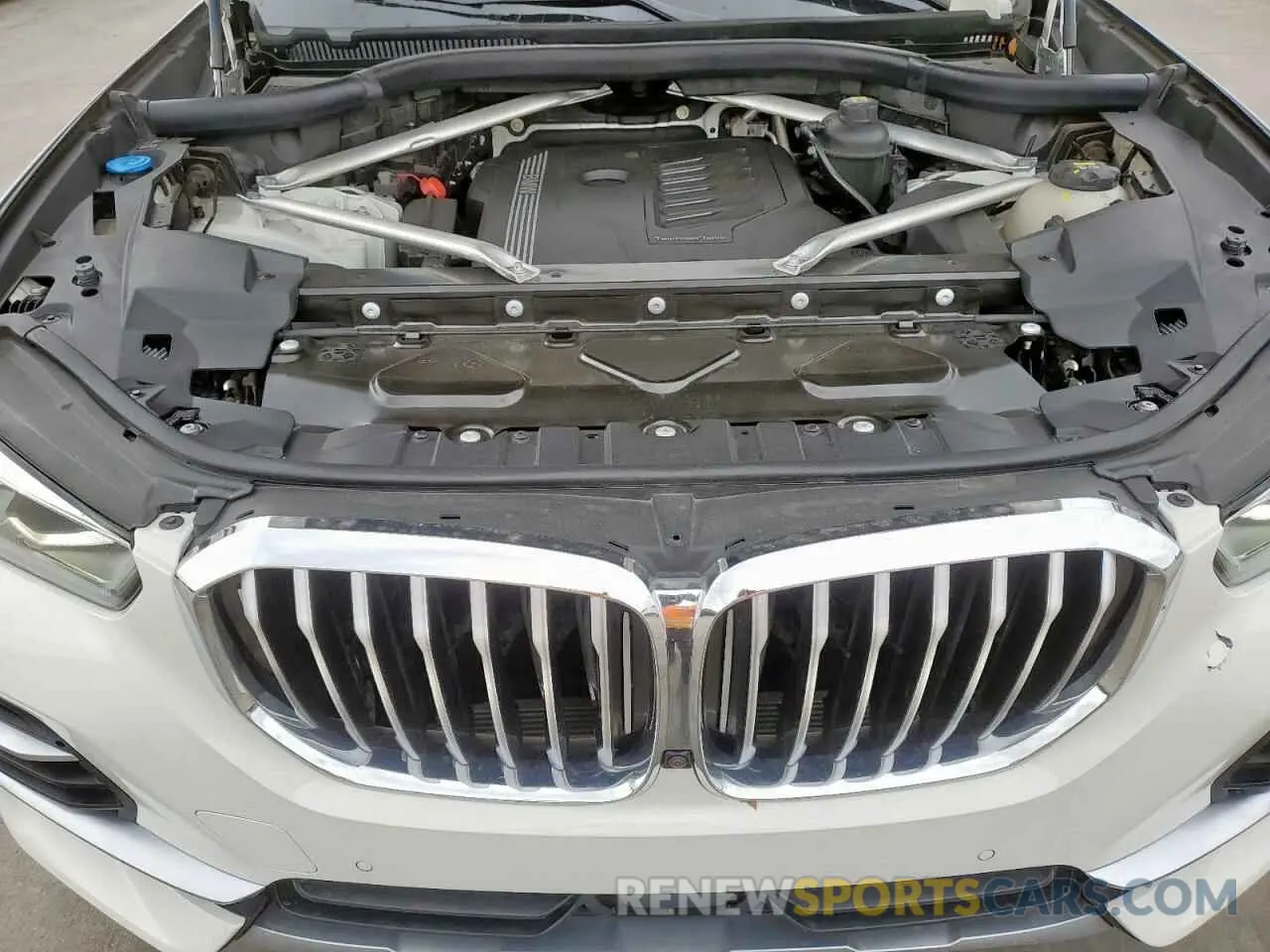 11 Photograph of a damaged car 5UXCR6C08L9C21834 BMW X5 2020