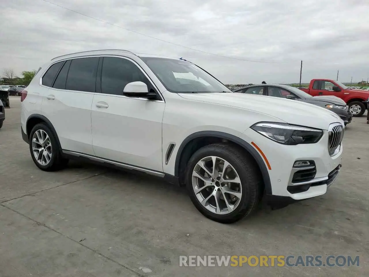 4 Photograph of a damaged car 5UXCR6C08L9C21834 BMW X5 2020