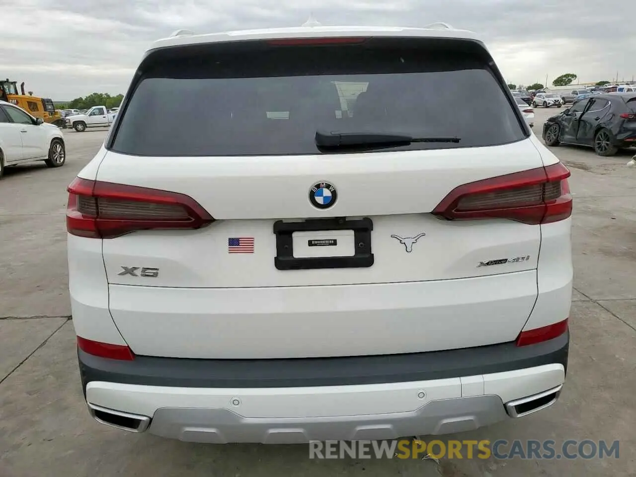 6 Photograph of a damaged car 5UXCR6C08L9C21834 BMW X5 2020