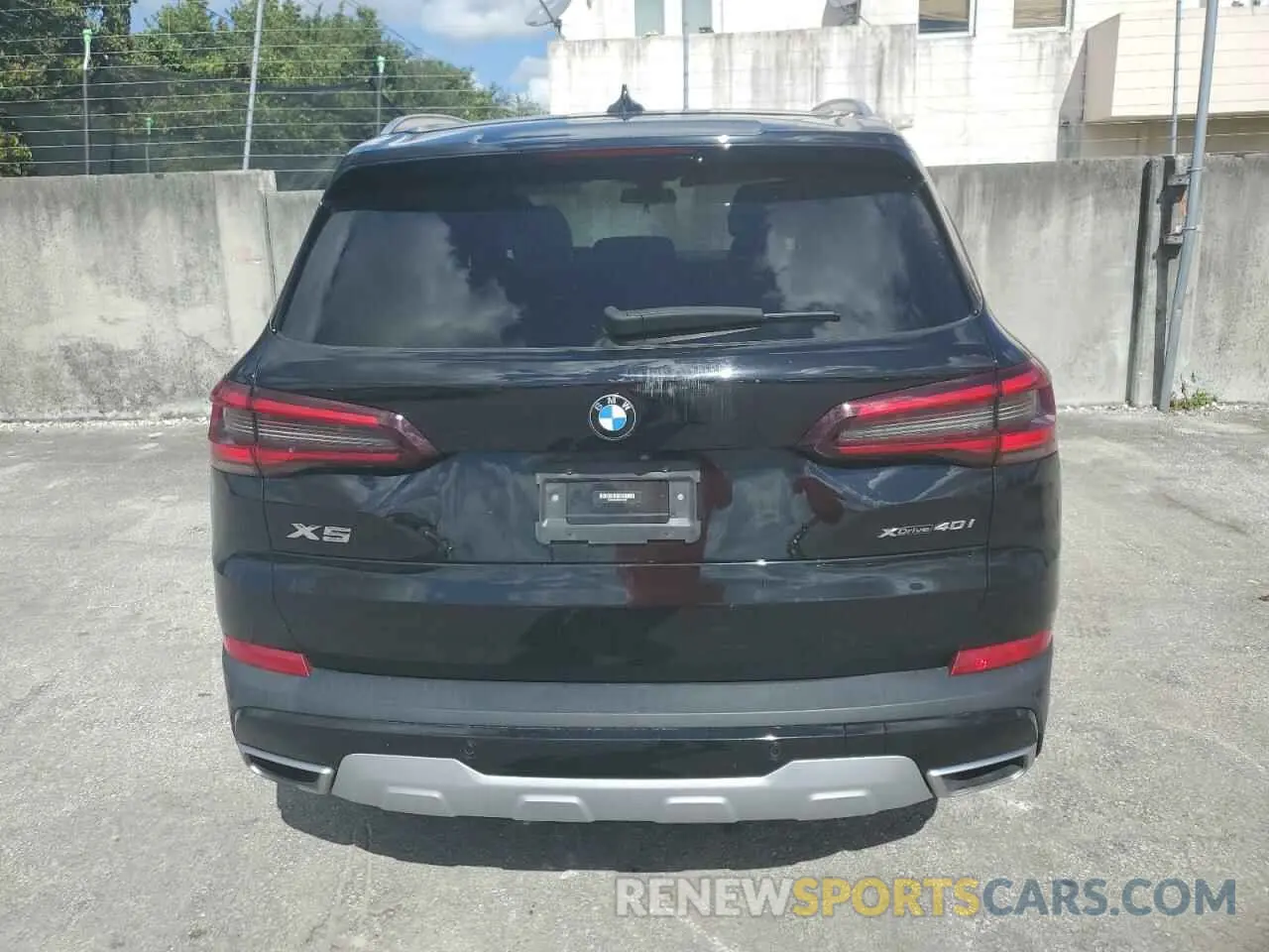 6 Photograph of a damaged car 5UXCR6C08L9C31991 BMW X5 2020