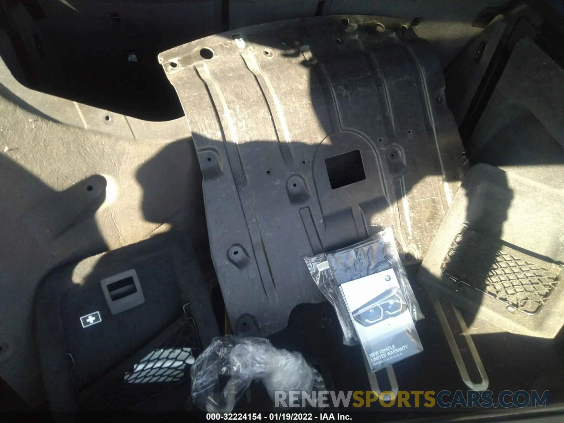 12 Фотография поврежденного автомобиля 5UXCR6C0XL9B18687 BMW X5 2020