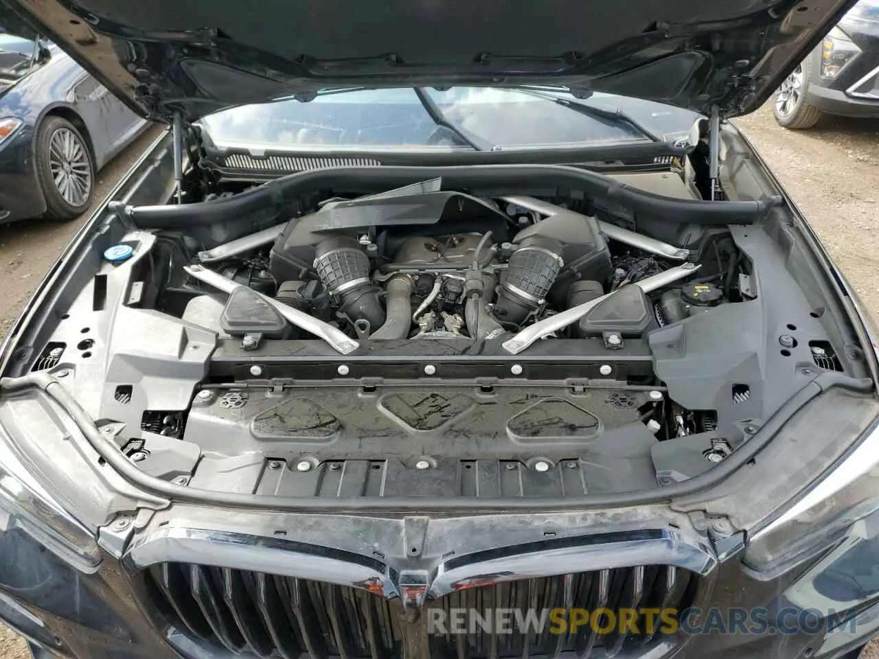 12 Photograph of a damaged car 5UXJU4C03LLE46062 BMW X5 2020