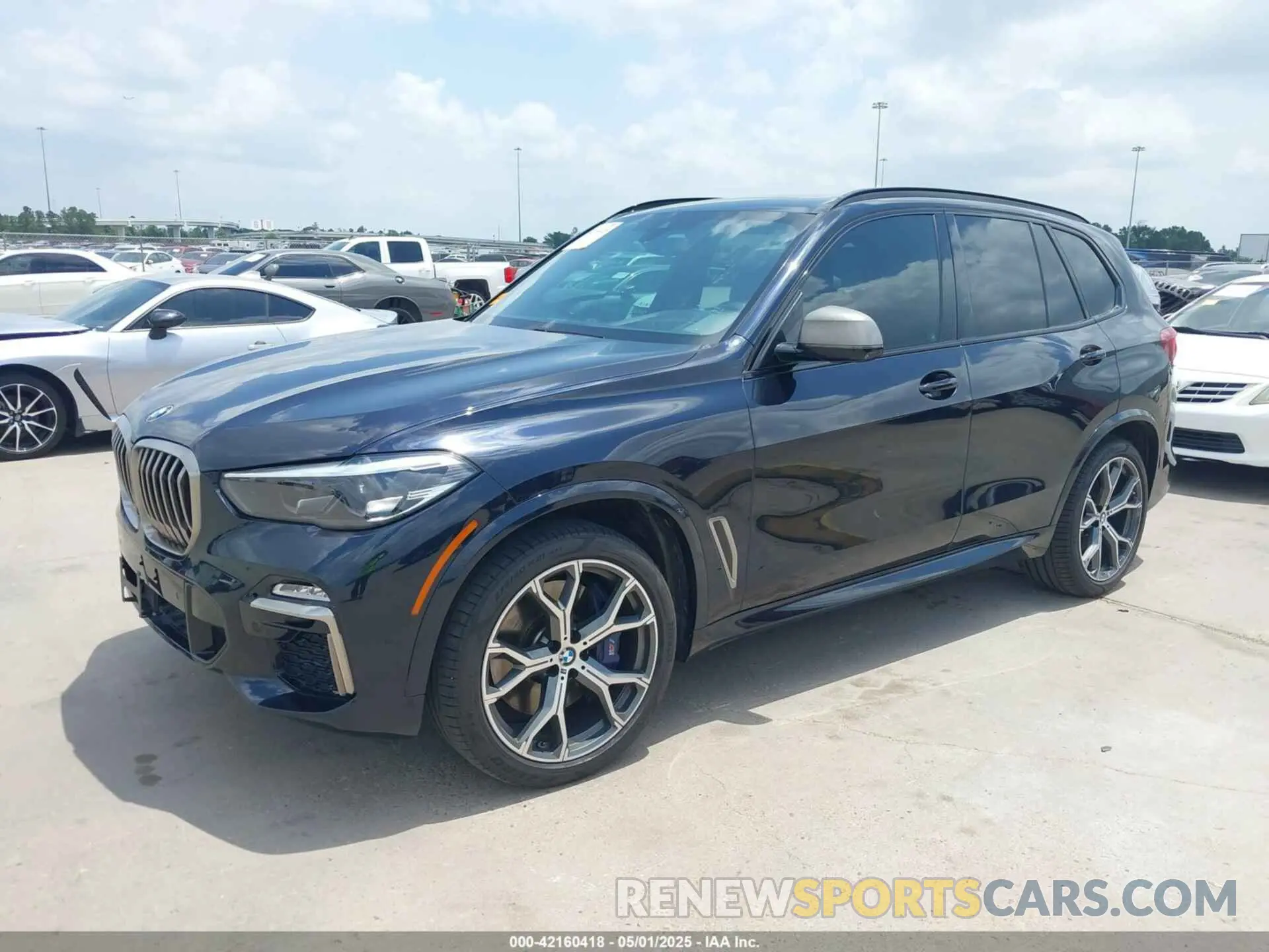 2 Фотография поврежденного автомобиля 5UXJU4C0XLLE45975 BMW X5 2020