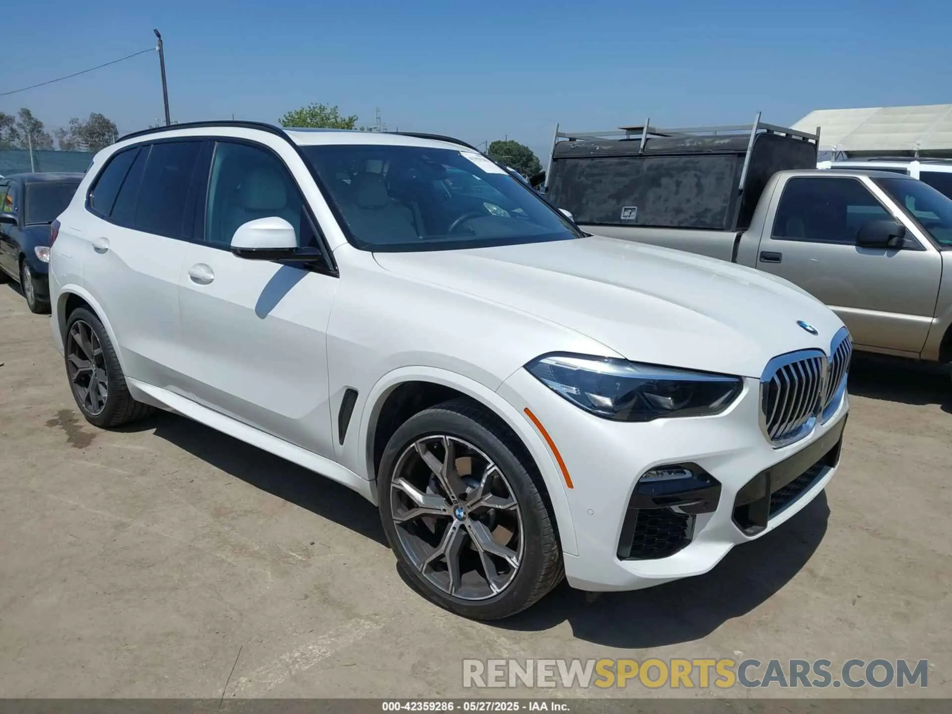 1 Photograph of a damaged car 5UXCR4C00M9D80336 BMW X5 2021