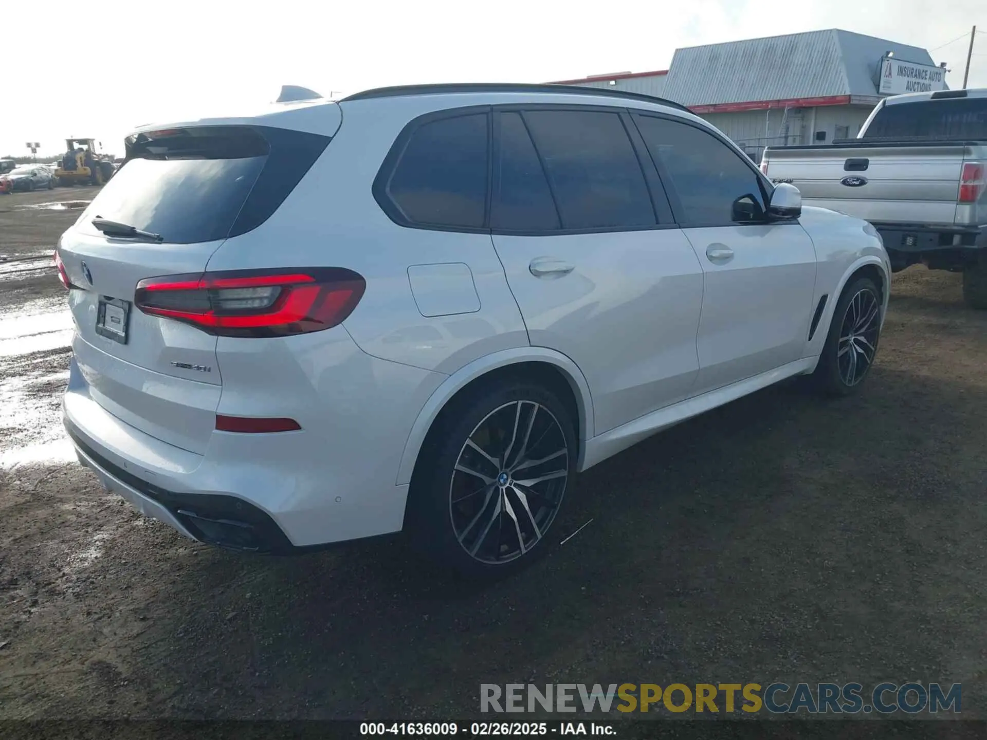 4 Photograph of a damaged car 5UXCR4C00M9D80482 BMW X5 2021