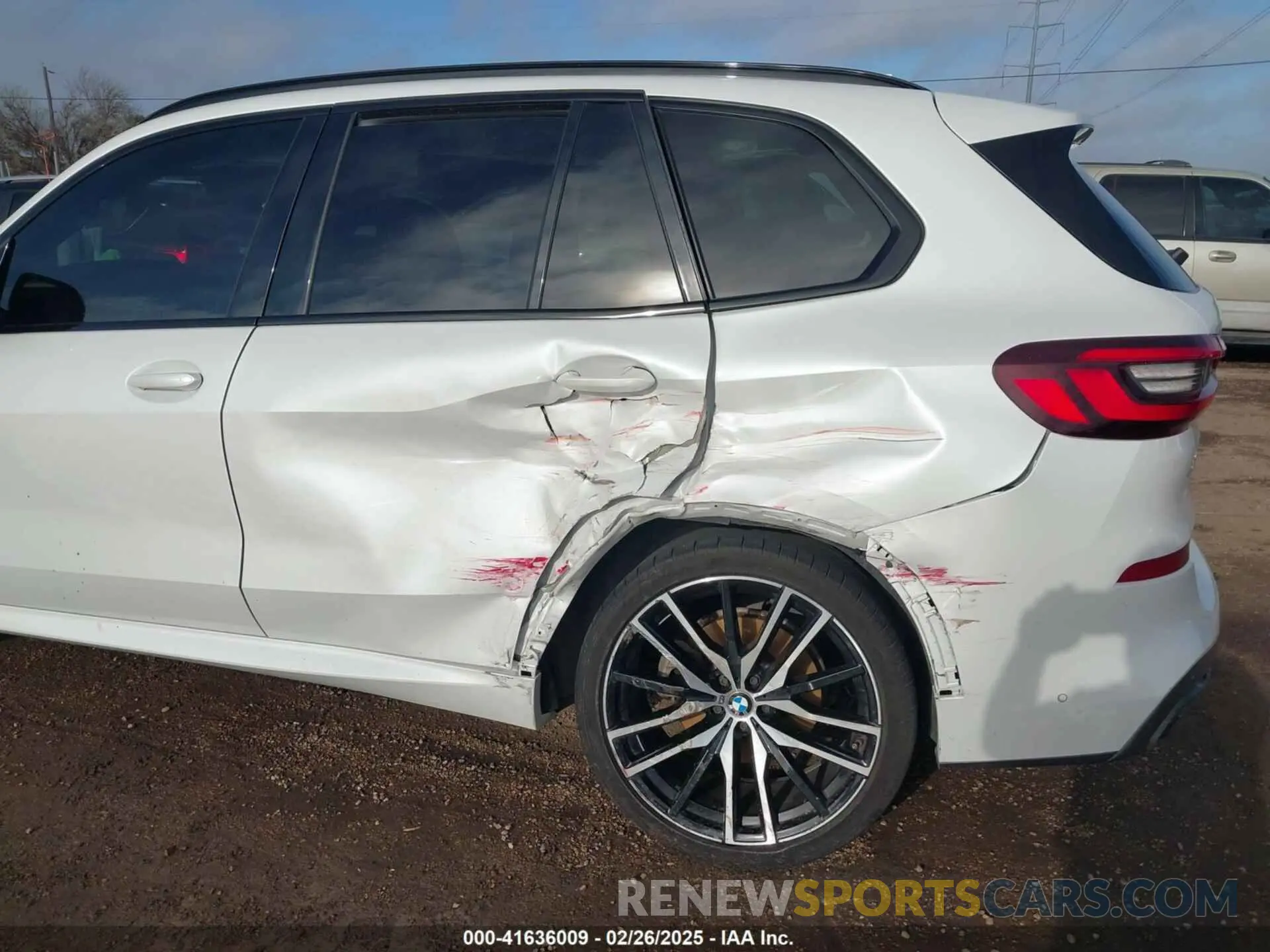 6 Photograph of a damaged car 5UXCR4C00M9D80482 BMW X5 2021
