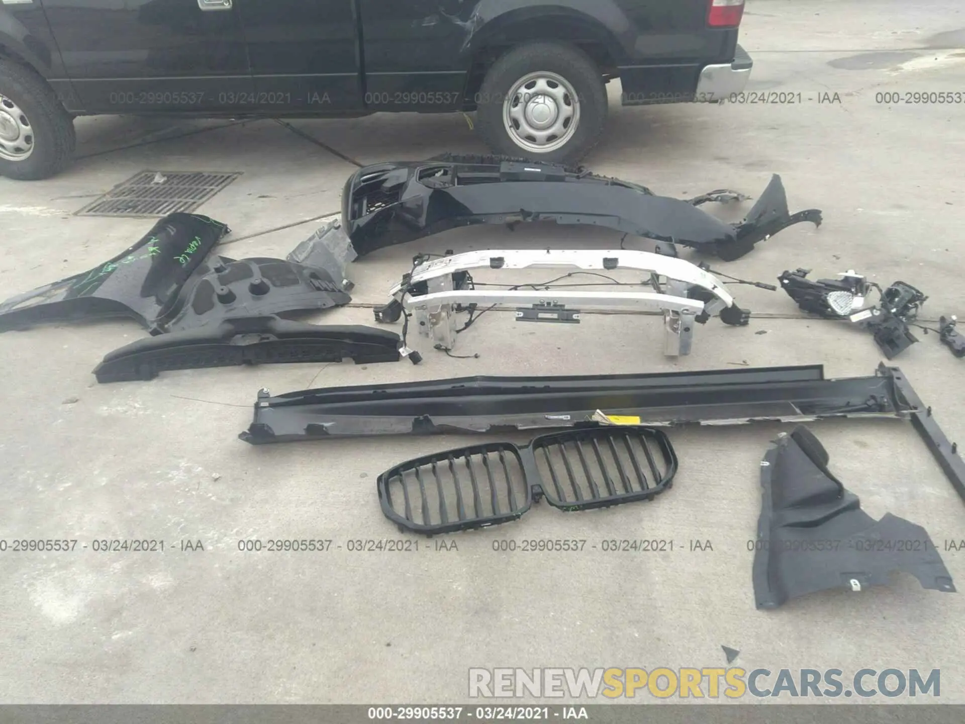 12 Photograph of a damaged car 5UXCR4C00M9F15170 BMW X5 2021