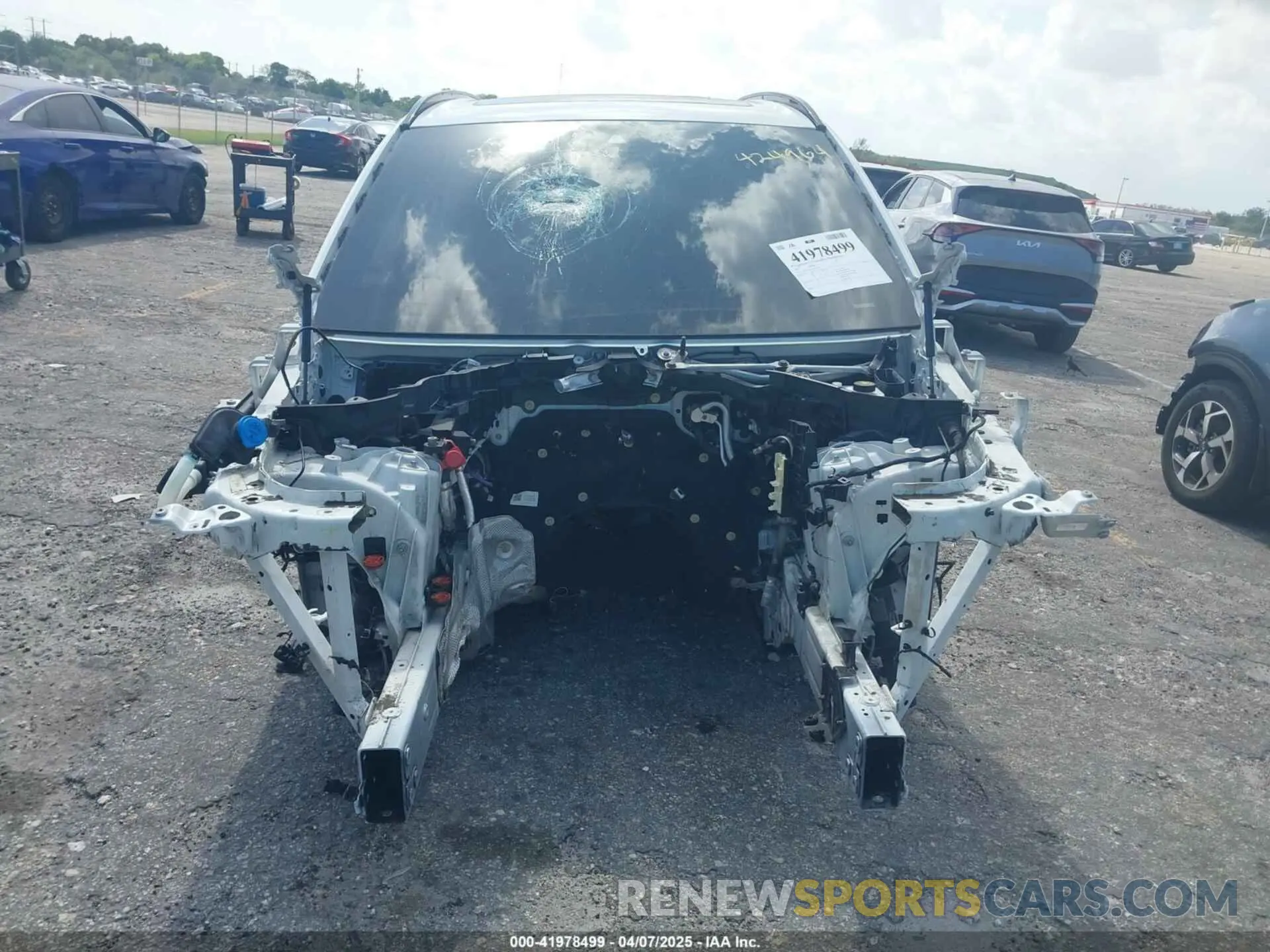 11 Photograph of a damaged car 5UXCR4C01M9D77686 BMW X5 2021