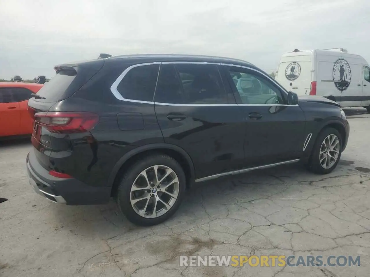 3 Фотография поврежденного автомобиля 5UXCR4C01M9G22129 BMW X5 2021