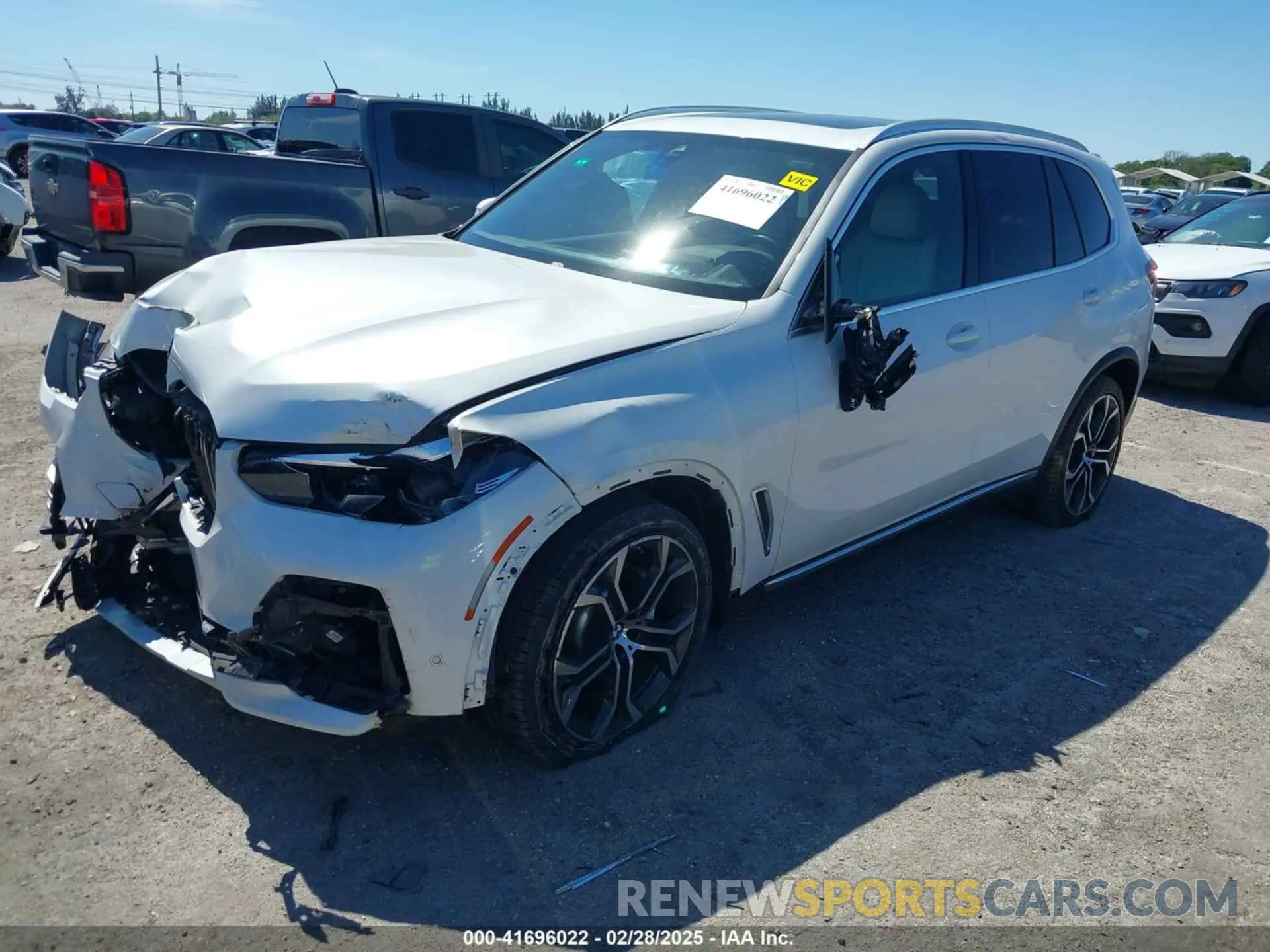 2 Photograph of a damaged car 5UXCR4C02M9G34810 BMW X5 2021