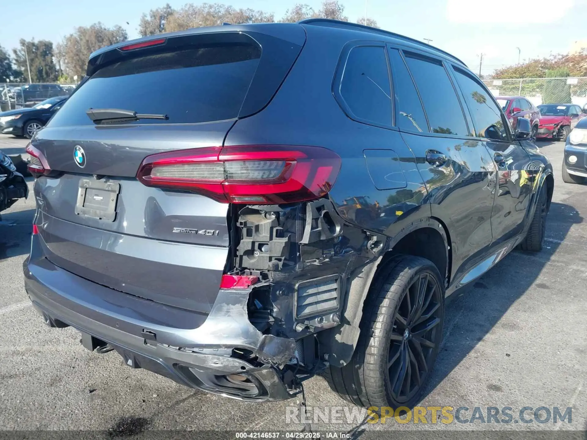 4 Фотография поврежденного автомобиля 5UXCR4C02M9H56406 BMW X5 2021
