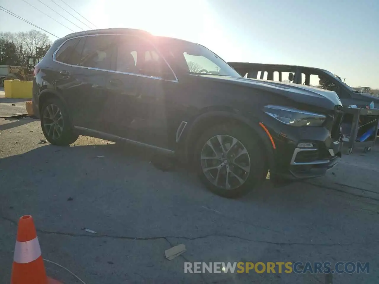 4 Photograph of a damaged car 5UXCR4C03M9D86812 BMW X5 2021