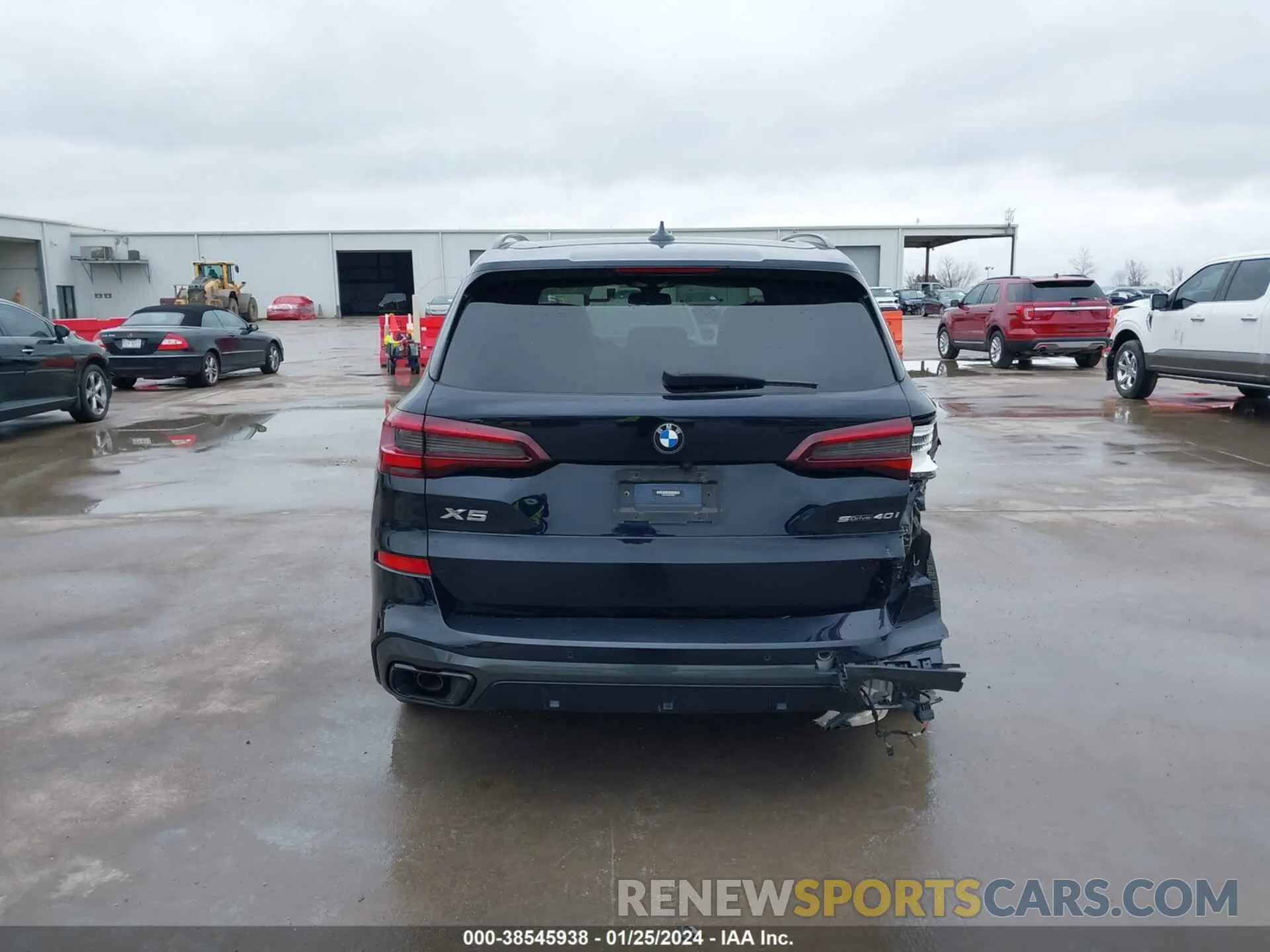 16 Photograph of a damaged car 5UXCR4C03M9F69904 BMW X5 2021