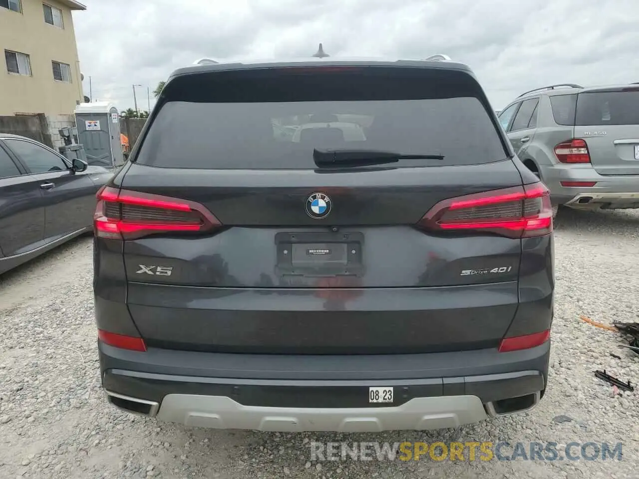 6 Photograph of a damaged car 5UXCR4C03M9H08459 BMW X5 2021