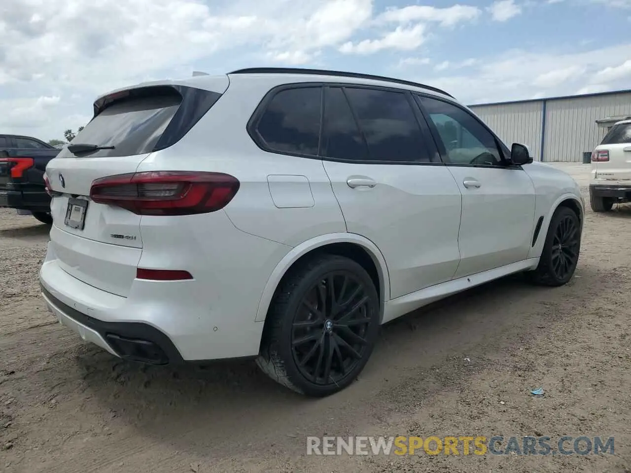 3 Photograph of a damaged car 5UXCR4C05M9H32665 BMW X5 2021