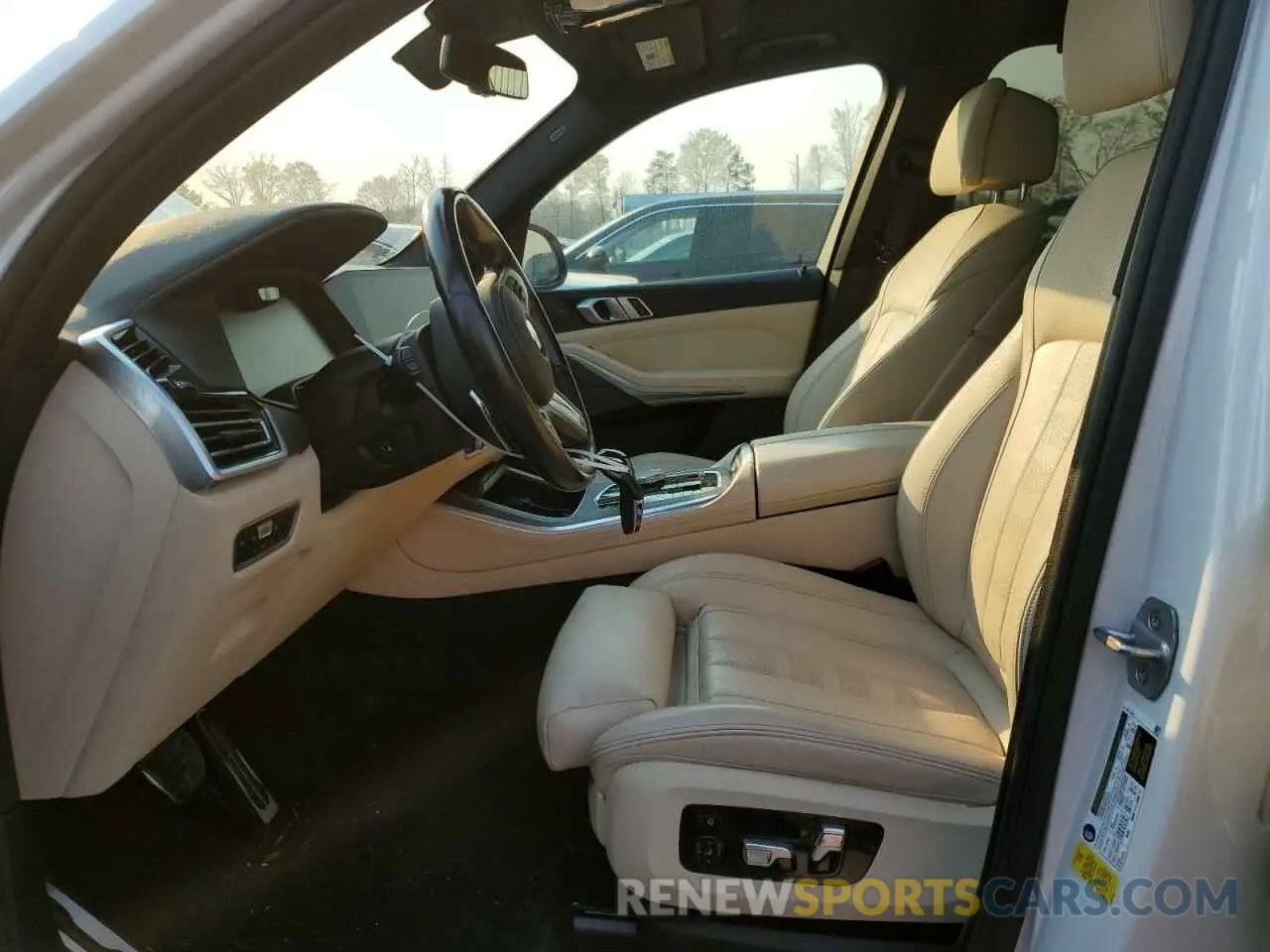 7 Фотография поврежденного автомобиля 5UXCR4C08M9E76084 BMW X5 2021