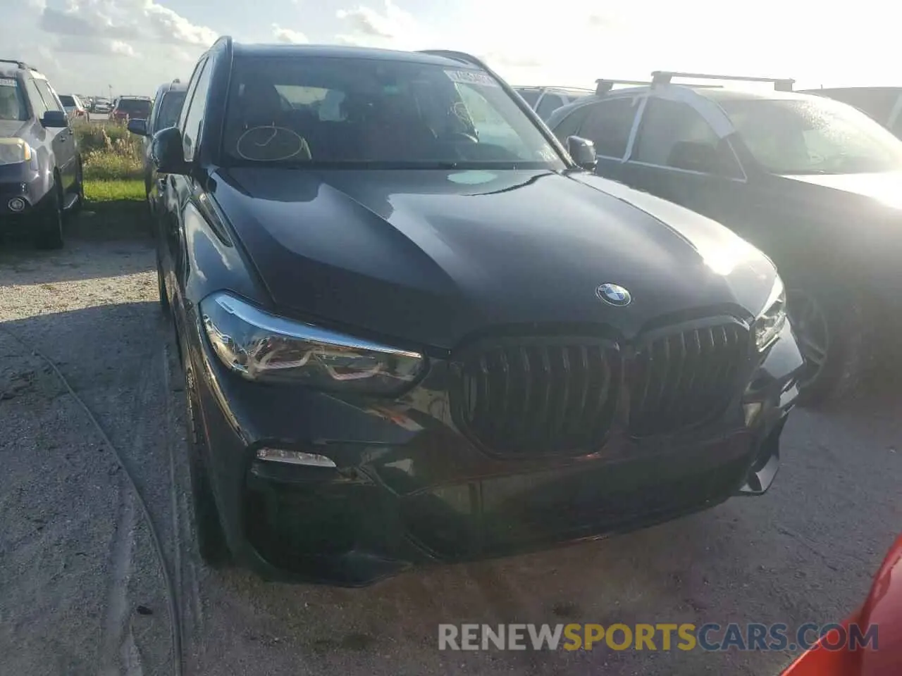 5 Photograph of a damaged car 5UXCR4C0XM9F10512 BMW X5 2021