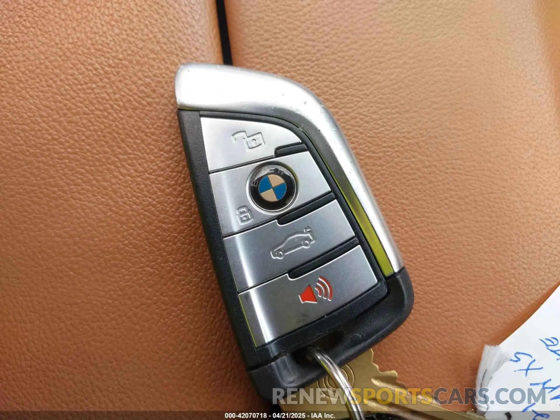 11 Photograph of a damaged car 5UXCR4C0XM9H62566 BMW X5 2021