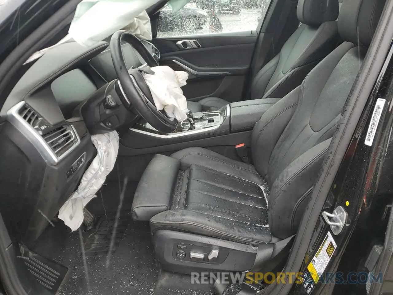 7 Photograph of a damaged car 5UXCR6C01M9F95252 BMW X5 2021
