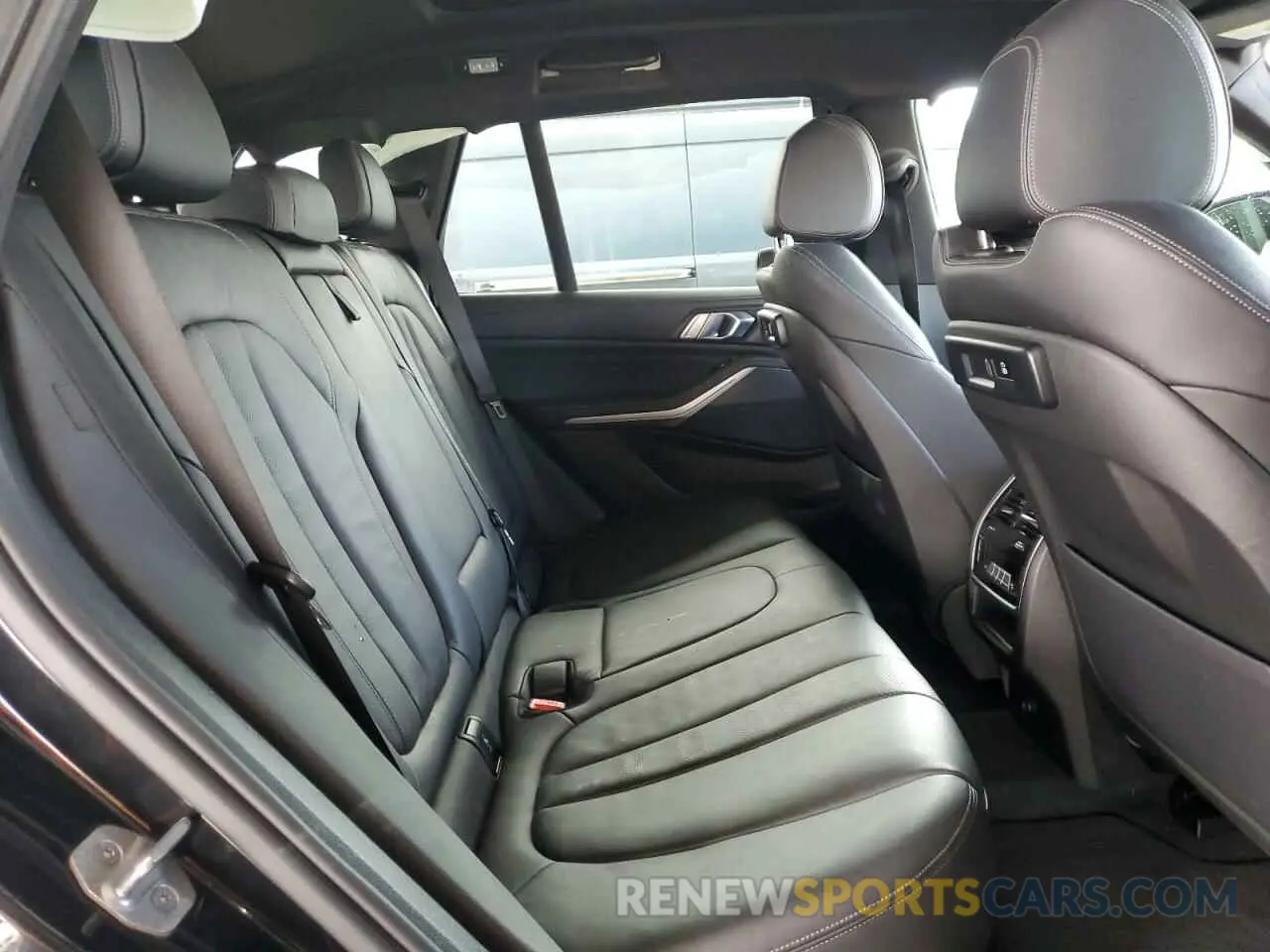 10 Фотография поврежденного автомобиля 5UXCR6C02M9D80334 BMW X5 2021