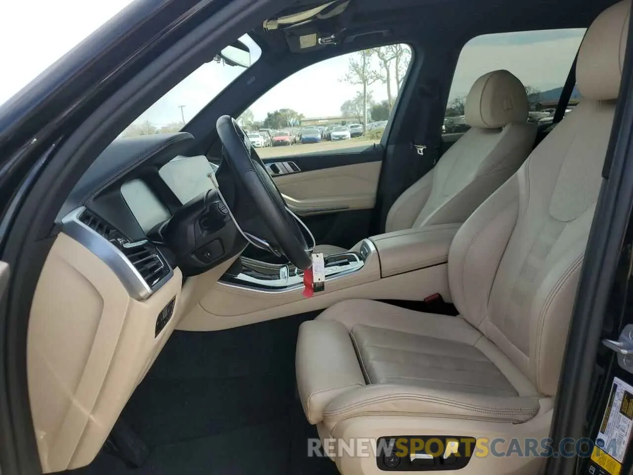 7 Фотография поврежденного автомобиля 5UXCR6C03M9E85738 BMW X5 2021