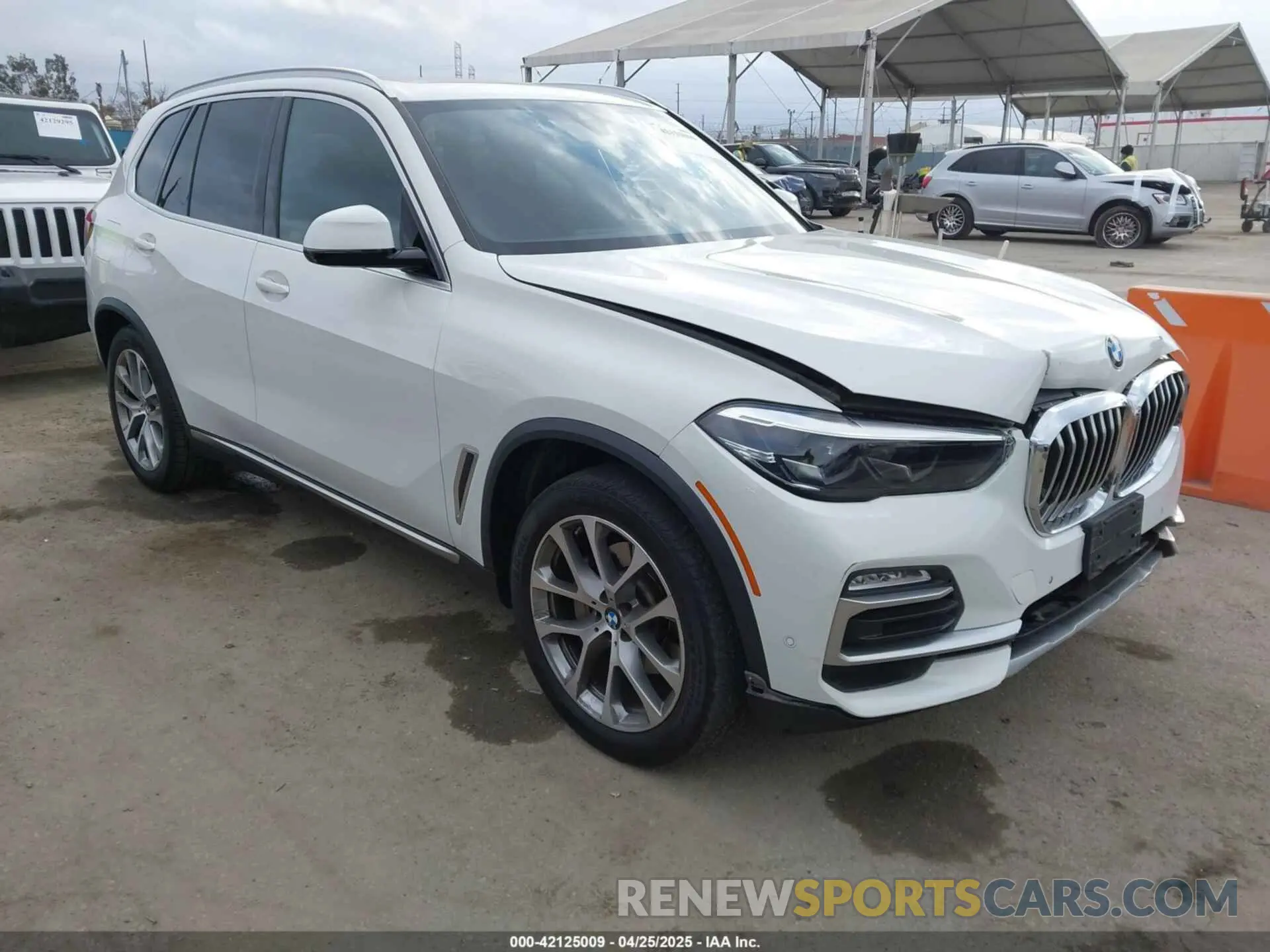 1 Фотография поврежденного автомобиля 5UXCR6C03M9G36156 BMW X5 2021