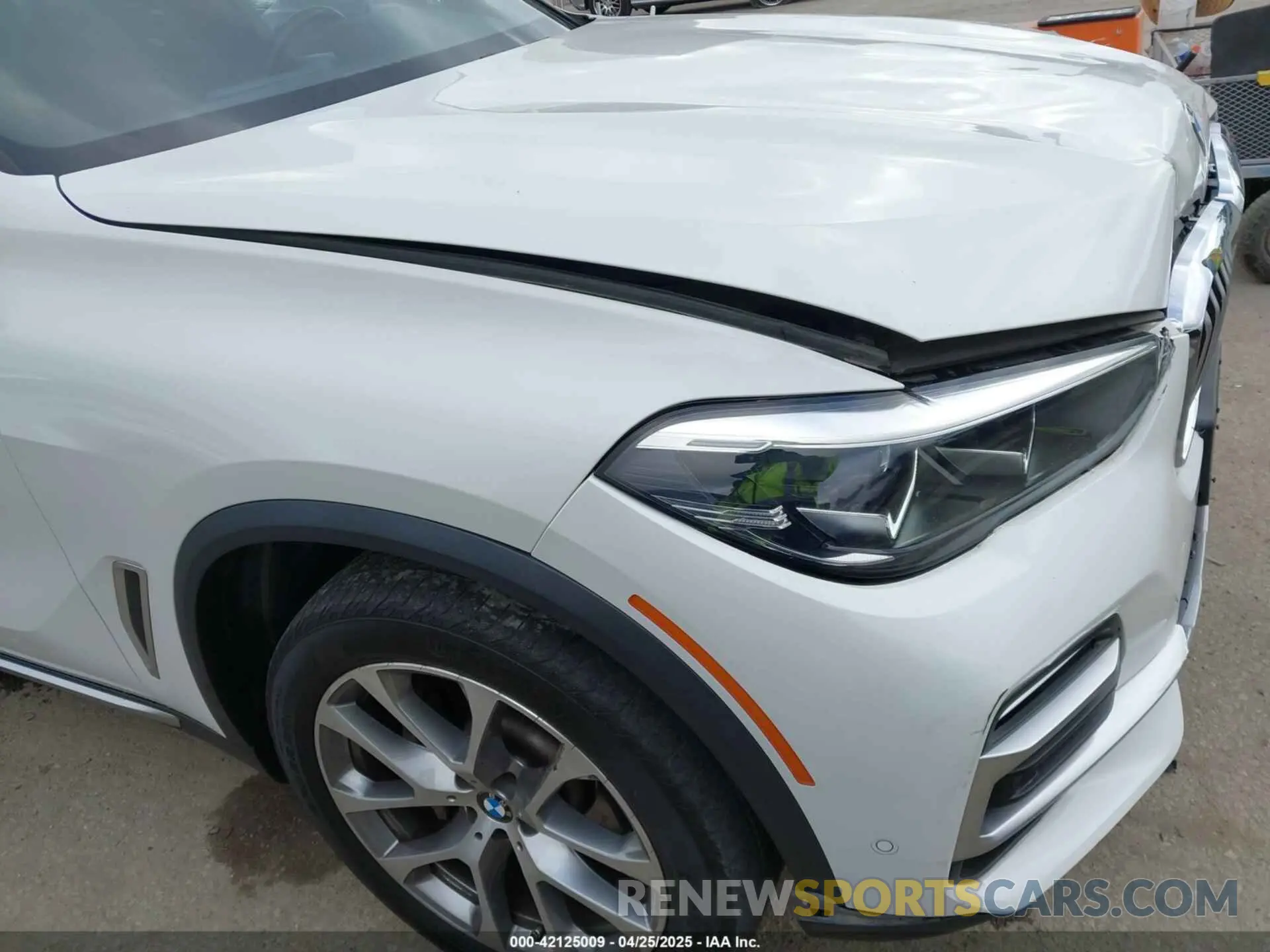 18 Фотография поврежденного автомобиля 5UXCR6C03M9G36156 BMW X5 2021