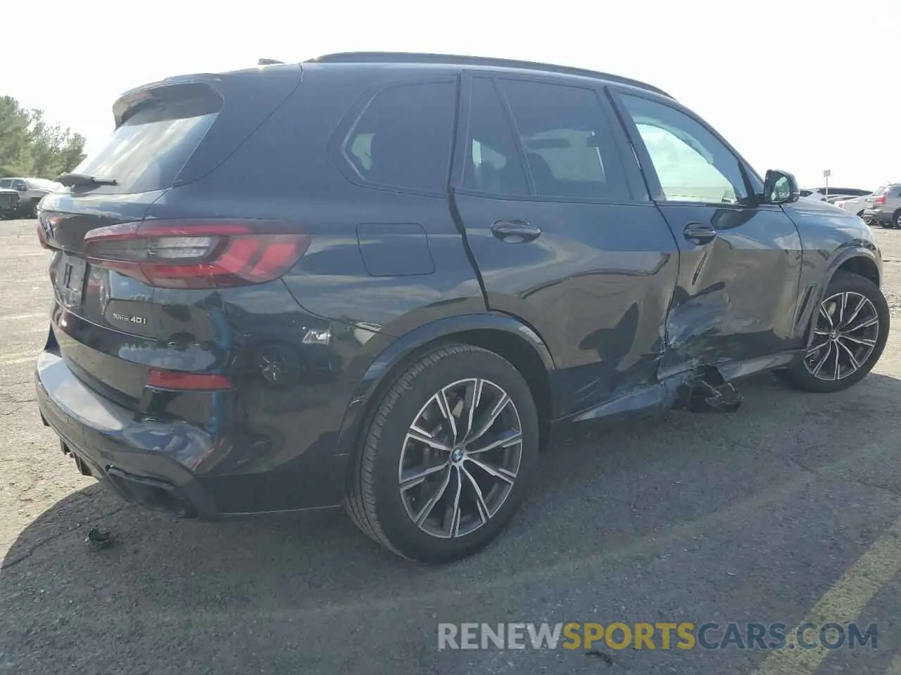 3 Photograph of a damaged car 5UXCR6C05M9E83991 BMW X5 2021