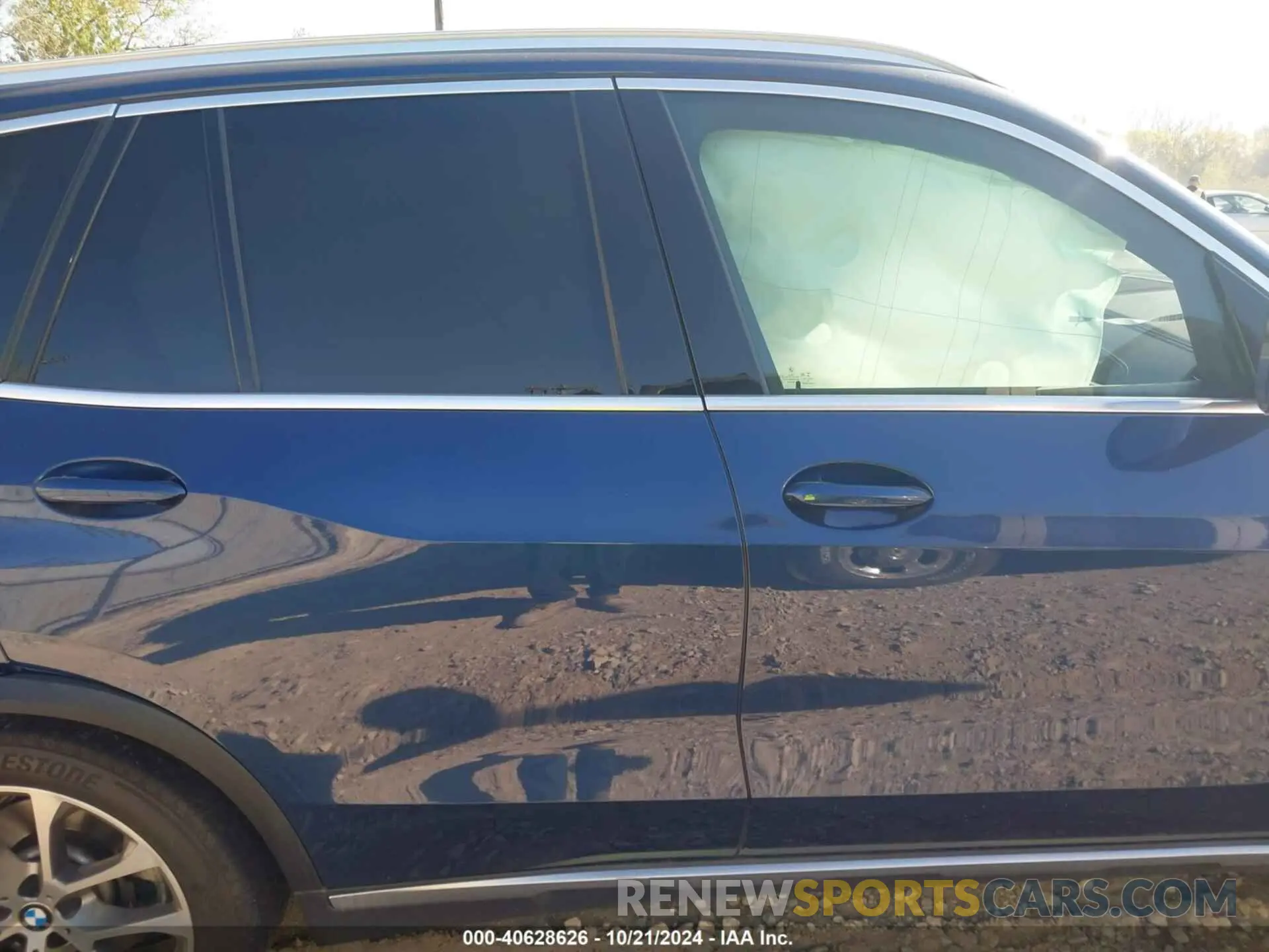13 Photograph of a damaged car 5UXCR6C05M9F36298 BMW X5 2021