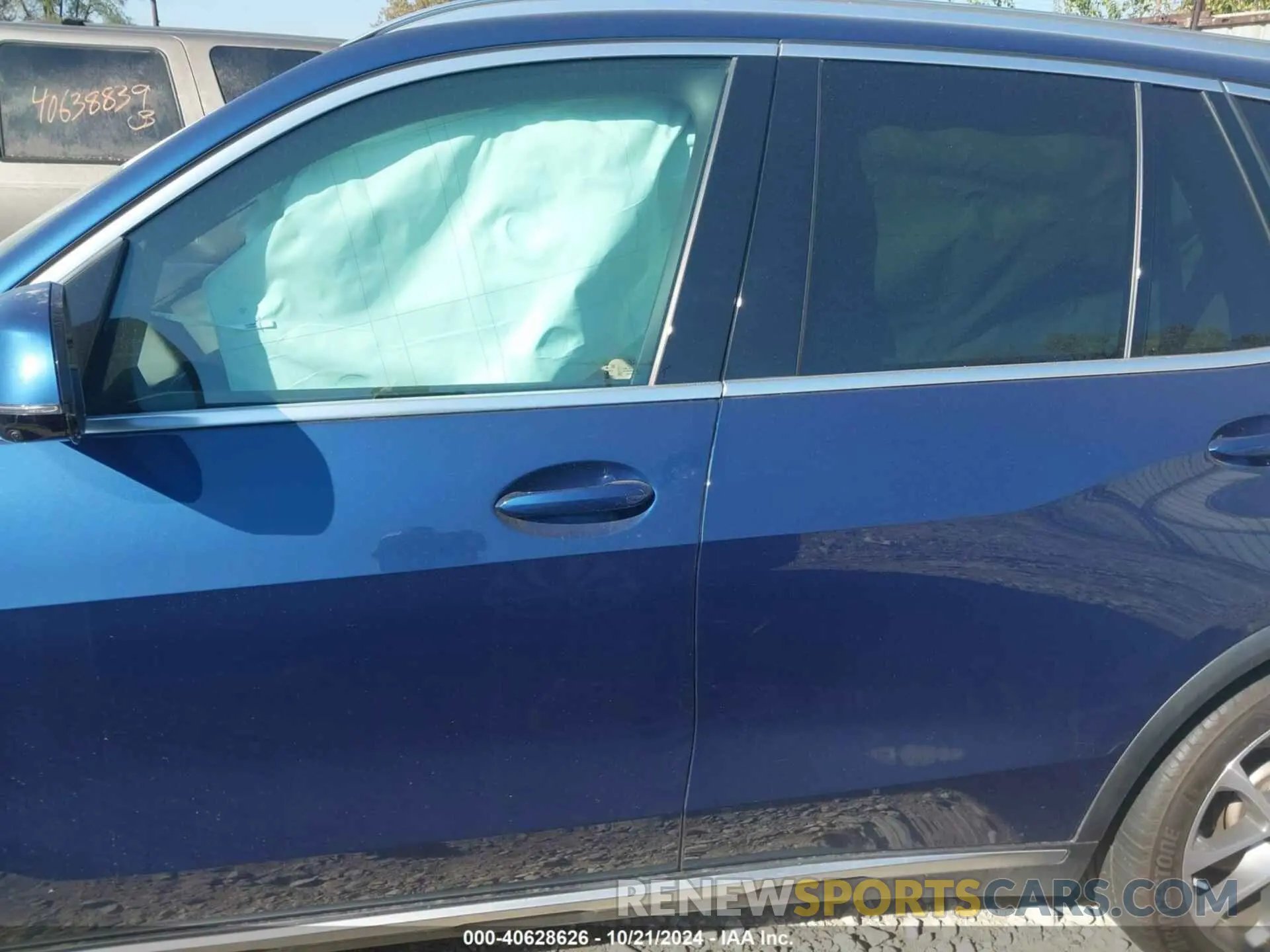 14 Photograph of a damaged car 5UXCR6C05M9F36298 BMW X5 2021
