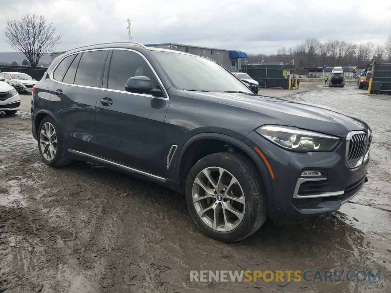 4 Photograph of a damaged car 5UXCR6C05M9F39122 BMW X5 2021