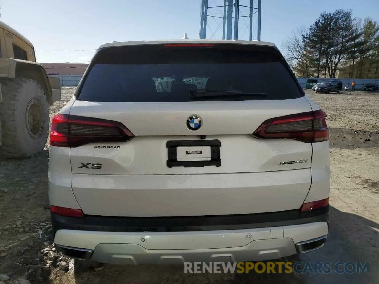 6 Photograph of a damaged car 5UXCR6C06M9E05607 BMW X5 2021