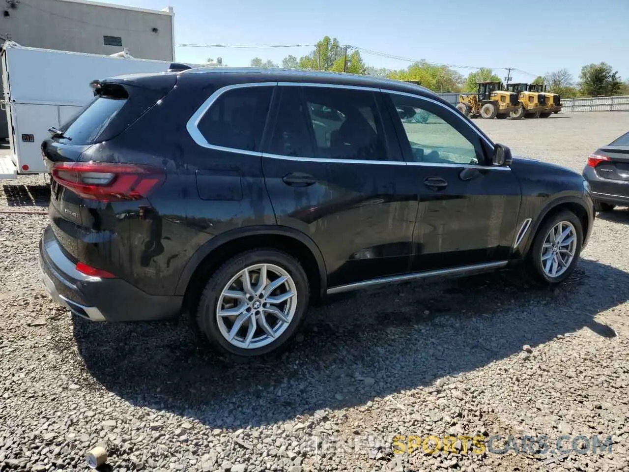 3 Photograph of a damaged car 5UXCR6C06M9E51261 BMW X5 2021