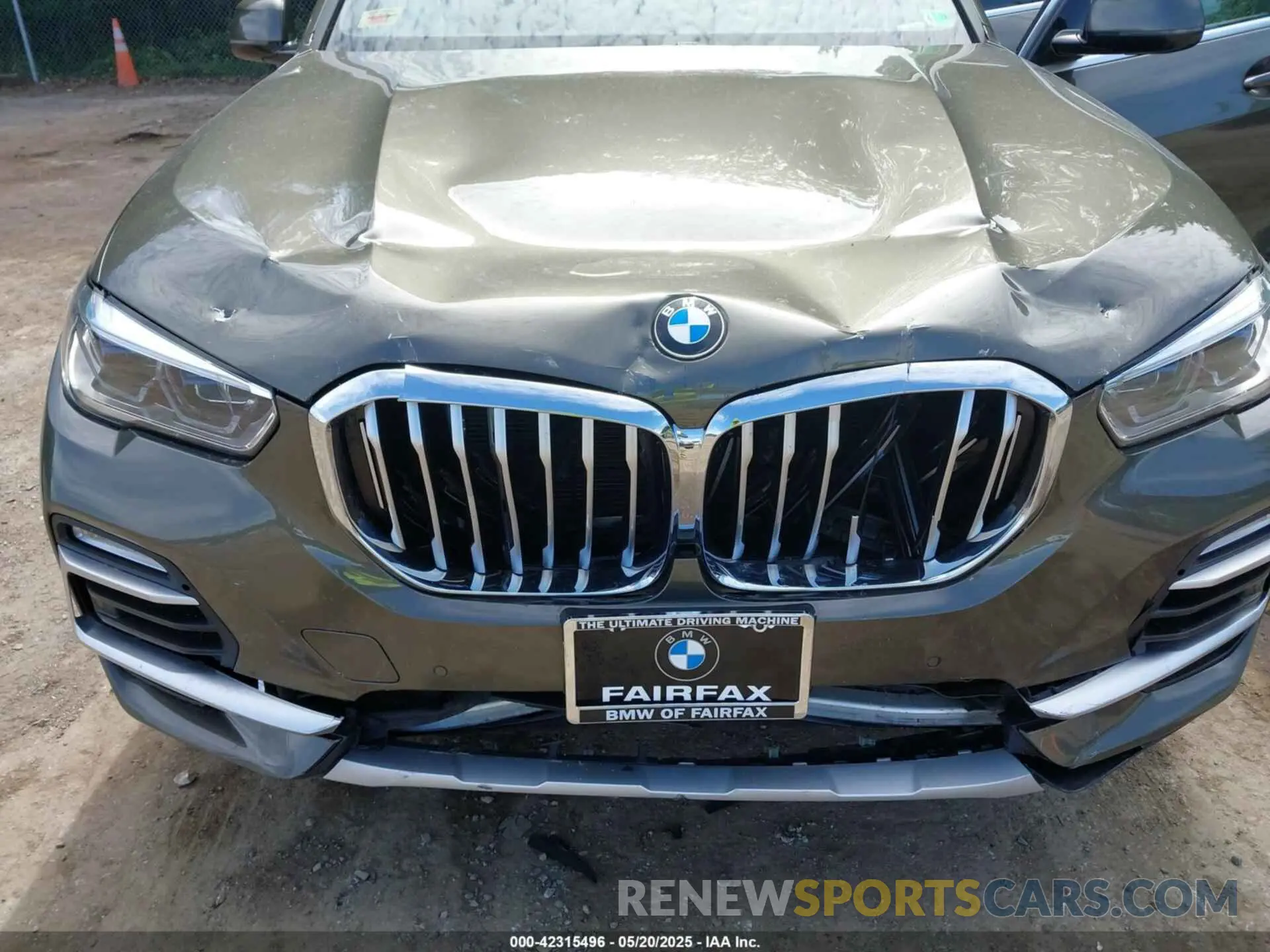 6 Photograph of a damaged car 5UXCR6C06M9G21960 BMW X5 2021