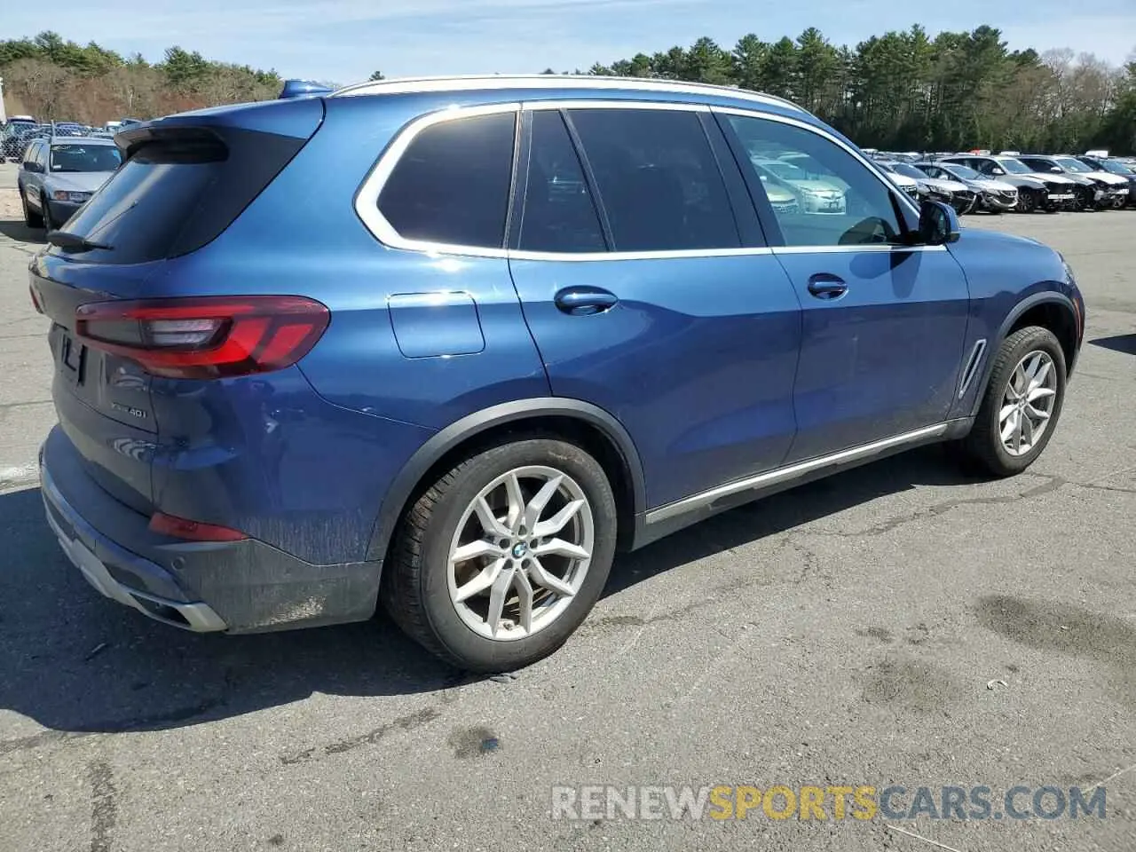 3 Photograph of a damaged car 5UXCR6C07M9F89665 BMW X5 2021