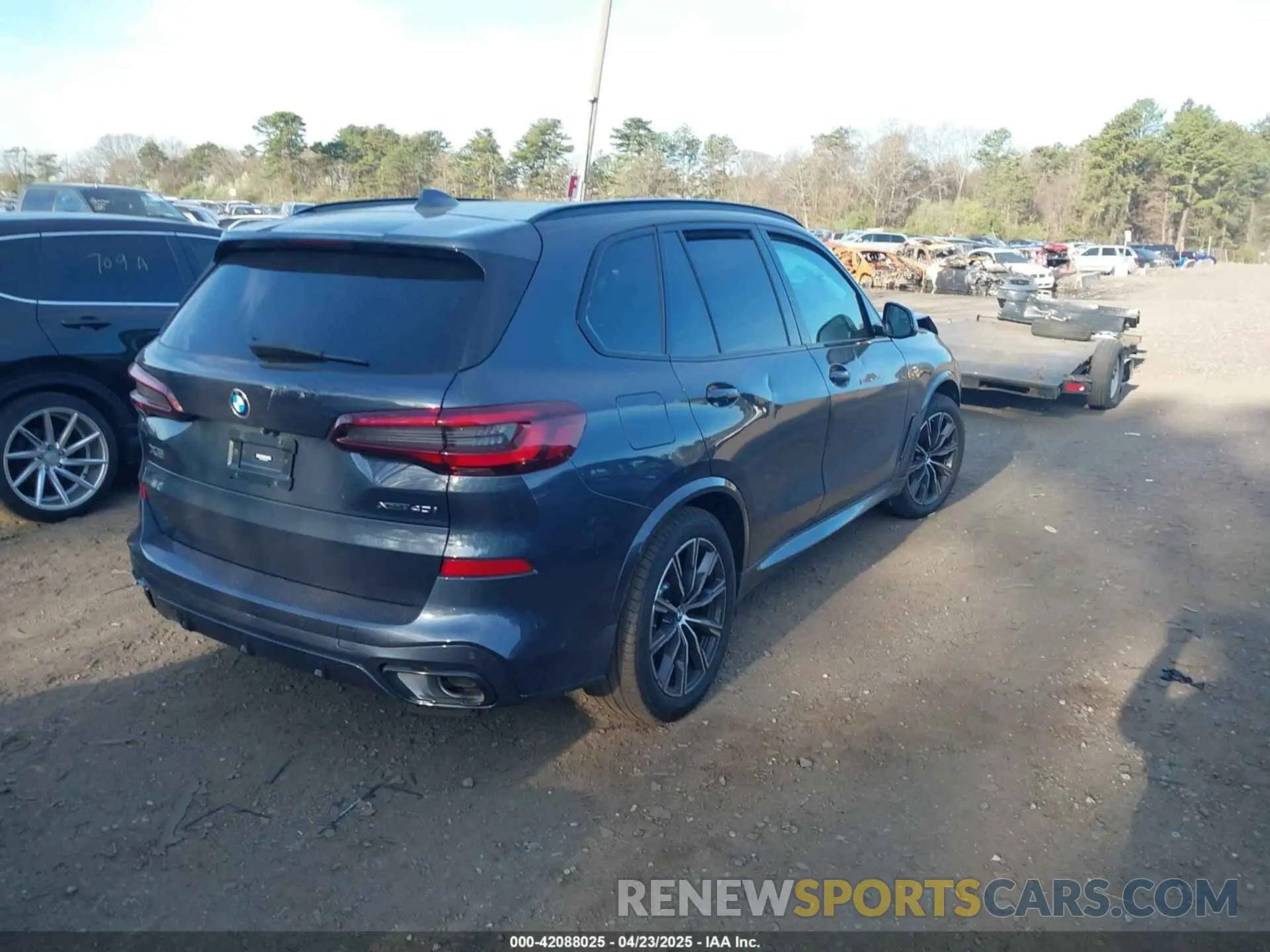 4 Фотография поврежденного автомобиля 5UXCR6C08M9F25585 BMW X5 2021